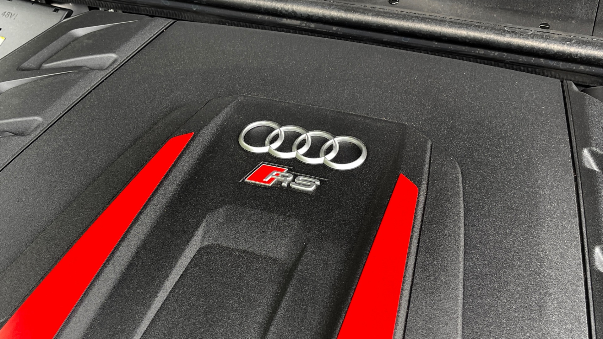 Used 2021 Audi RS Q8 4.0 TFSA QUATTRO / LUX / EXEC / CARBON & BLACK OPTIC / DRVR ASST / TOWING for sale $147,995 at Formula Imports in Charlotte NC 28227 14