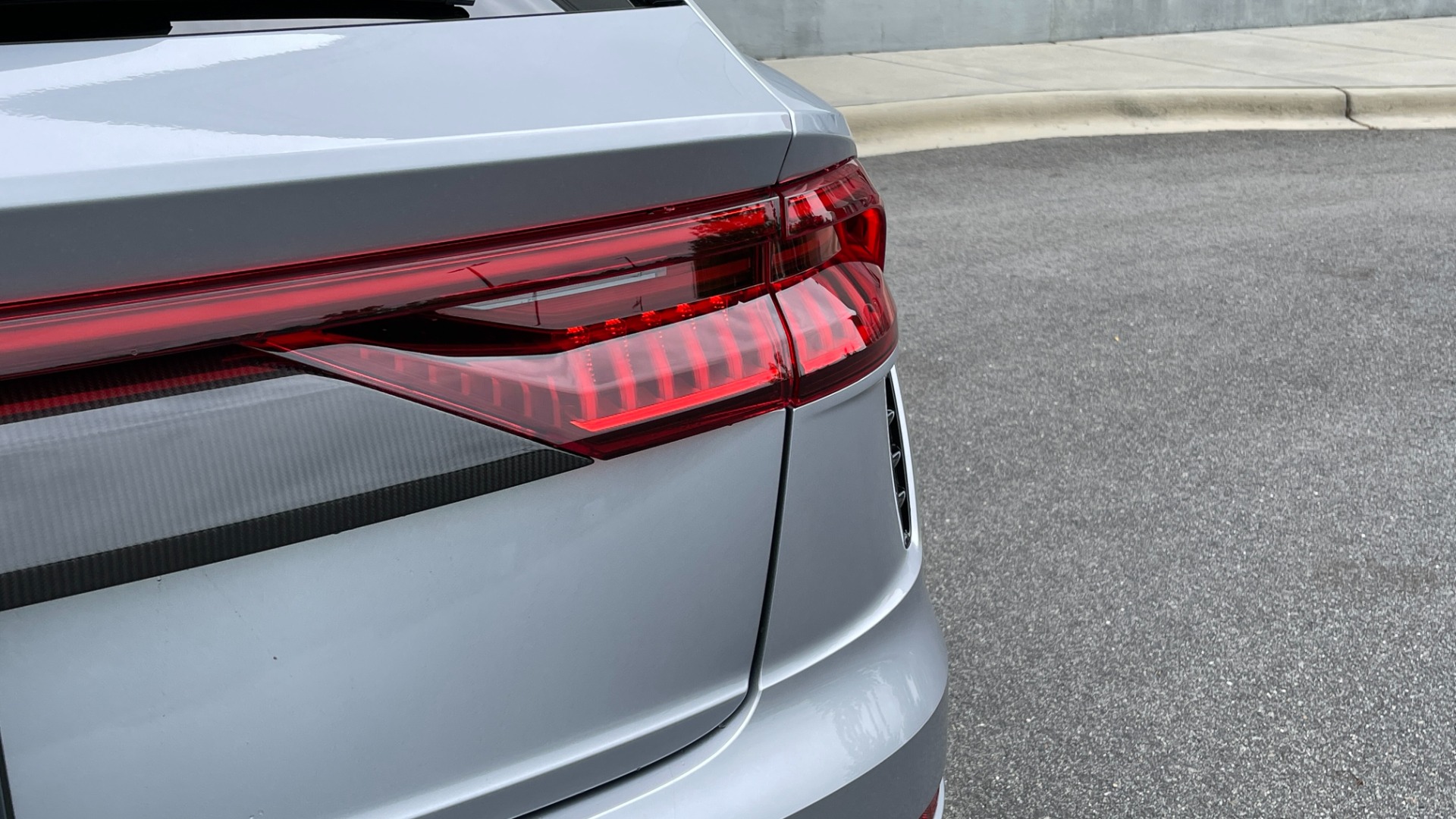 Used 2021 Audi RS Q8 4.0 TFSA QUATTRO / LUX / EXEC / CARBON & BLACK OPTIC / DRVR ASST / TOWING for sale $147,995 at Formula Imports in Charlotte NC 28227 18