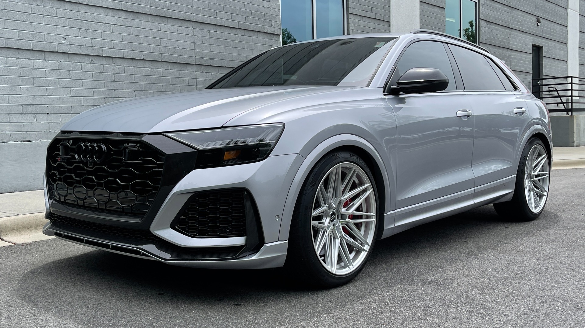 Used 2021 Audi RS Q8 4.0 TFSA QUATTRO / LUX / EXEC / CARBON & BLACK OPTIC / DRVR ASST / TOWING for sale $147,995 at Formula Imports in Charlotte NC 28227 3