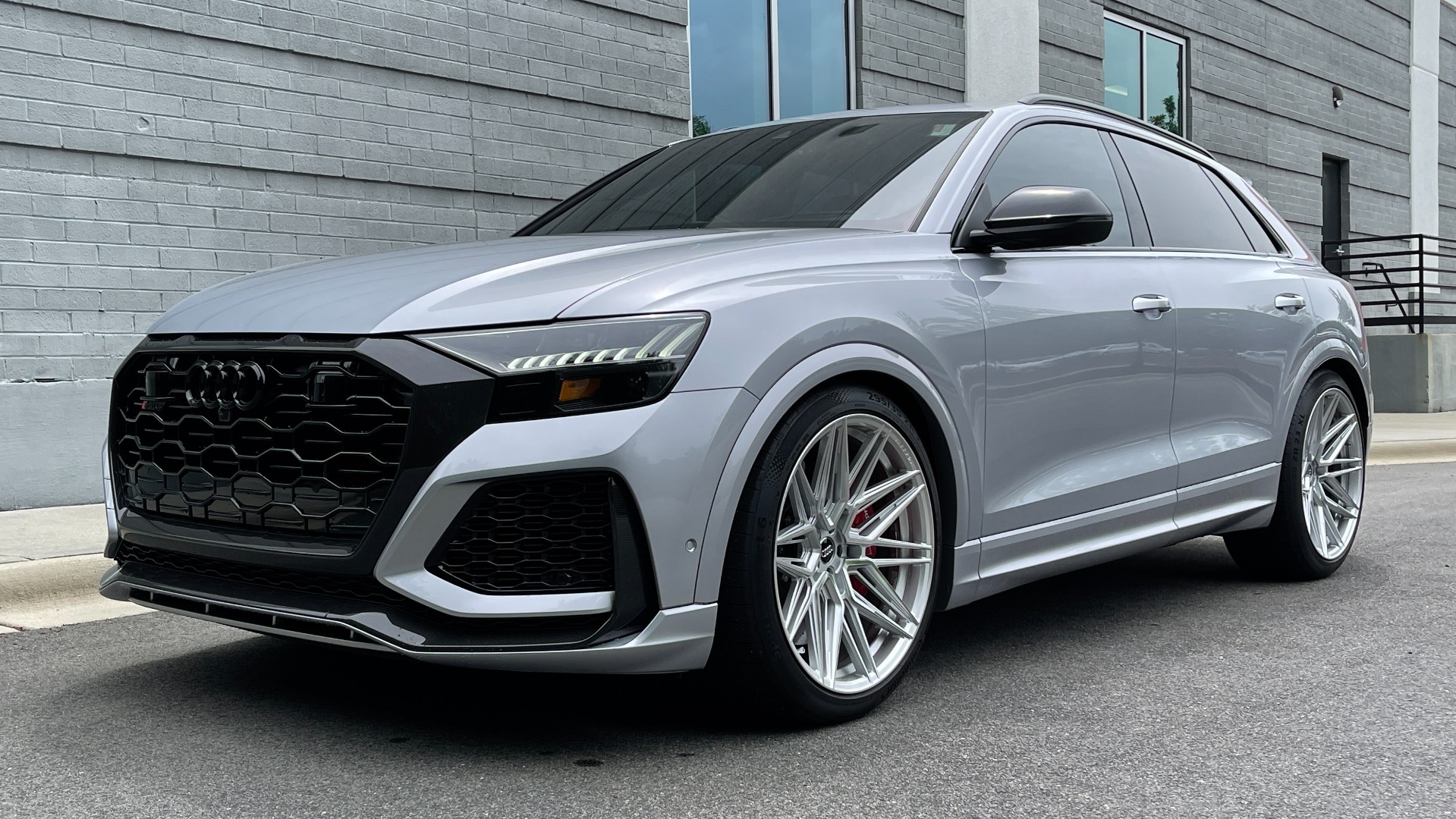 Used 2021 Audi RS Q8 4.0 TFSA QUATTRO / LUX / EXEC / CARBON & BLACK OPTIC / DRVR ASST / TOWING for sale $147,995 at Formula Imports in Charlotte NC 28227 5