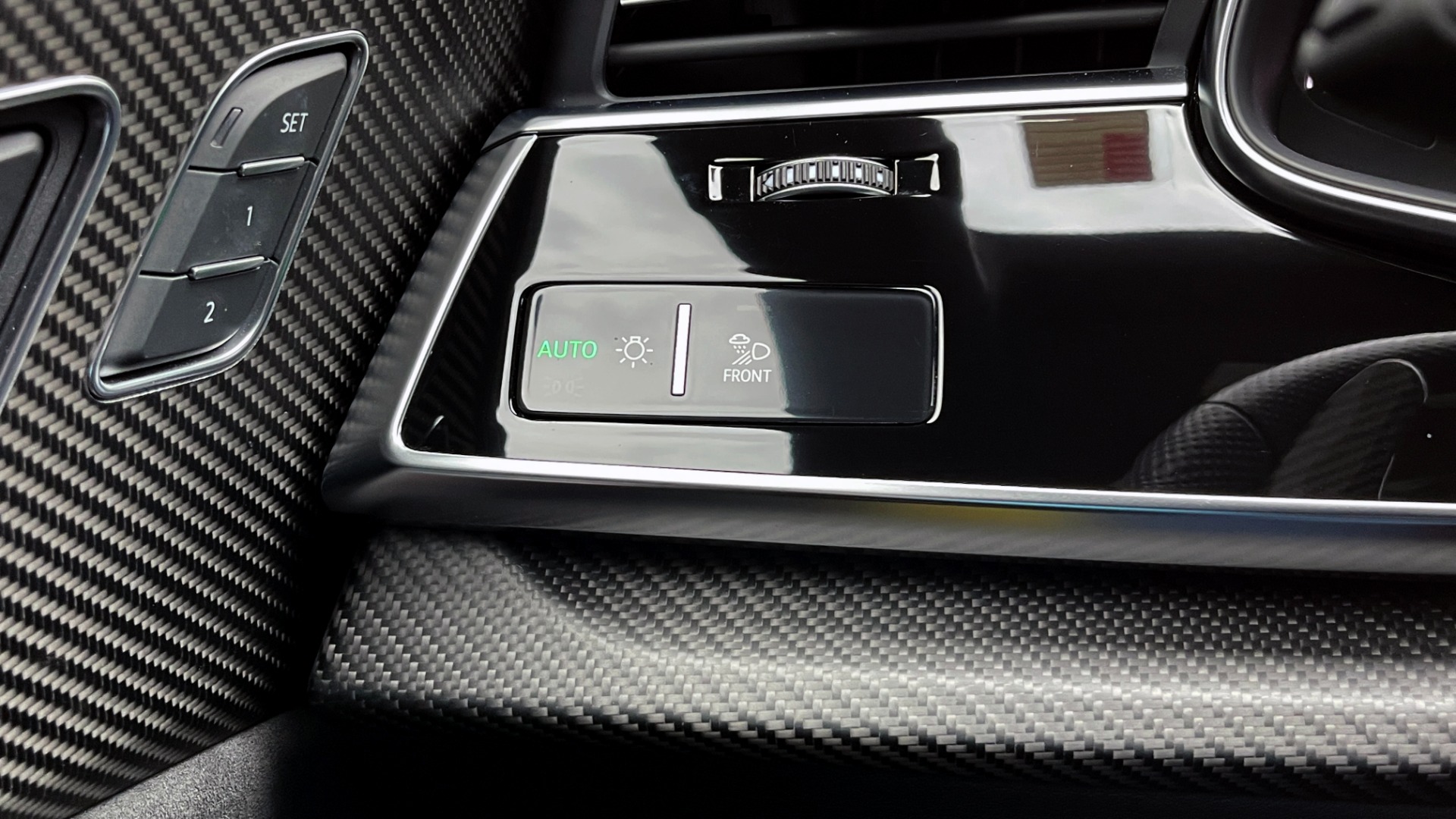 Used 2021 Audi RS Q8 4.0 TFSA QUATTRO / LUX / EXEC / CARBON & BLACK OPTIC / DRVR ASST / TOWING for sale $147,995 at Formula Imports in Charlotte NC 28227 58