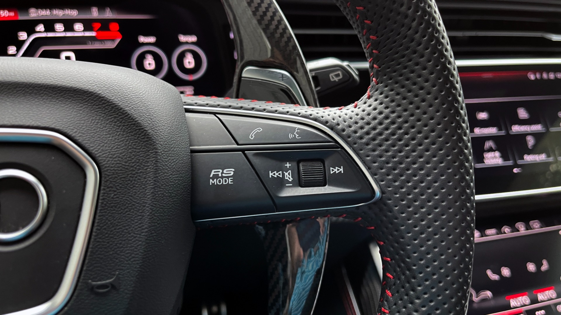 Used 2021 Audi RS Q8 4.0 TFSA QUATTRO / LUX / EXEC / CARBON & BLACK OPTIC / DRVR ASST / TOWING for sale $147,995 at Formula Imports in Charlotte NC 28227 60