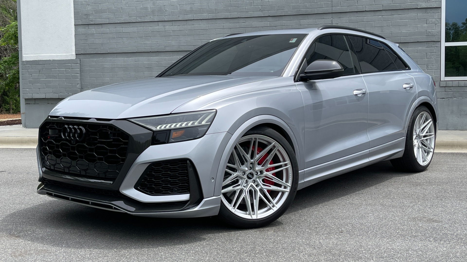 Used 2021 Audi RS Q8 4.0 TFSA QUATTRO / LUX / EXEC / CARBON & BLACK OPTIC / DRVR ASST / TOWING for sale $147,995 at Formula Imports in Charlotte NC 28227 1