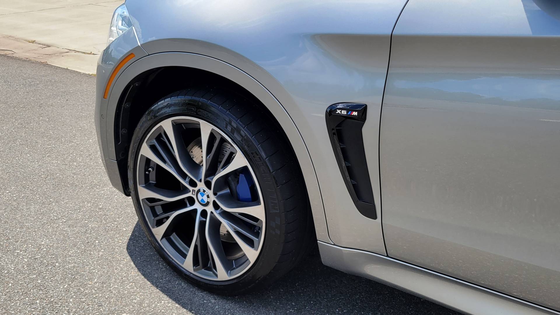 Used 2016 BMW X6 M 567HP / EXECUTIVE / DRVR ASST / PARK ASST / NAV / SUNROOF / CAMERA for sale Sold at Formula Imports in Charlotte NC 28227 10