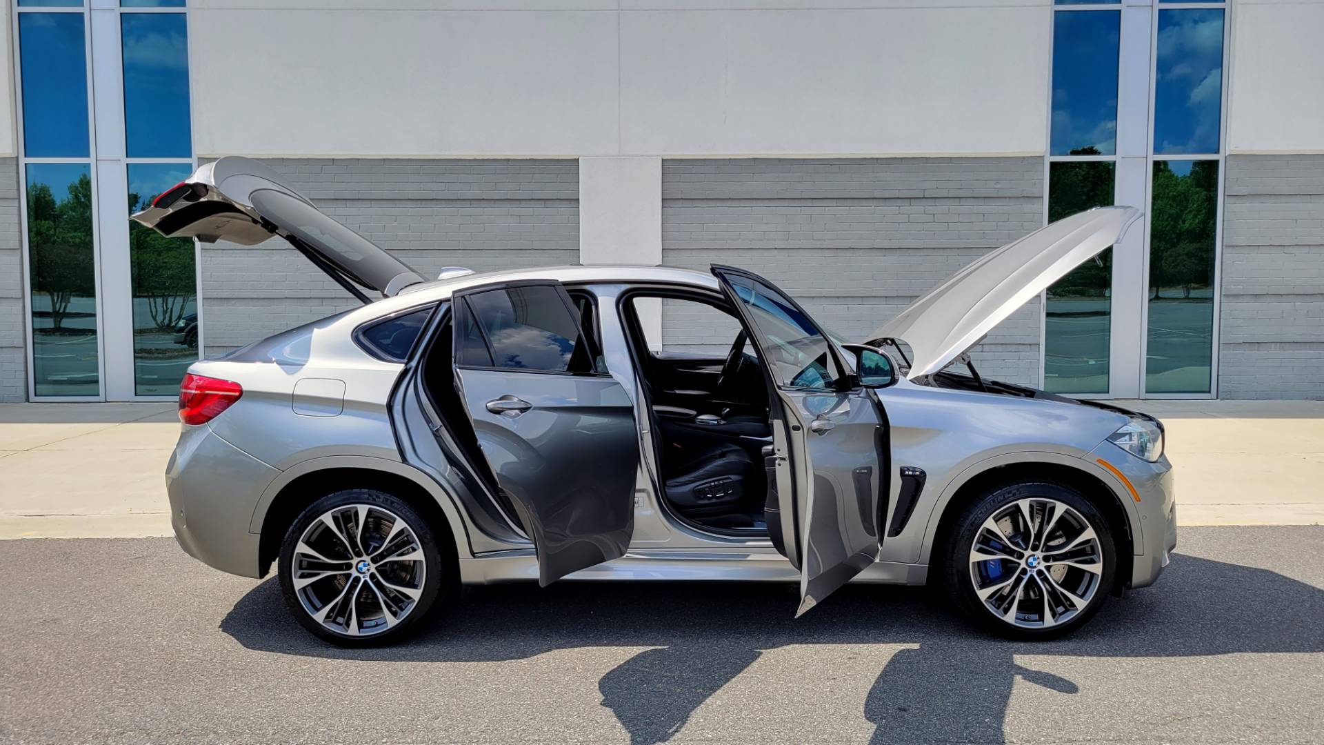Used 2016 BMW X6 M 567HP / EXECUTIVE / DRVR ASST / PARK ASST / NAV / SUNROOF / CAMERA for sale Sold at Formula Imports in Charlotte NC 28227 12