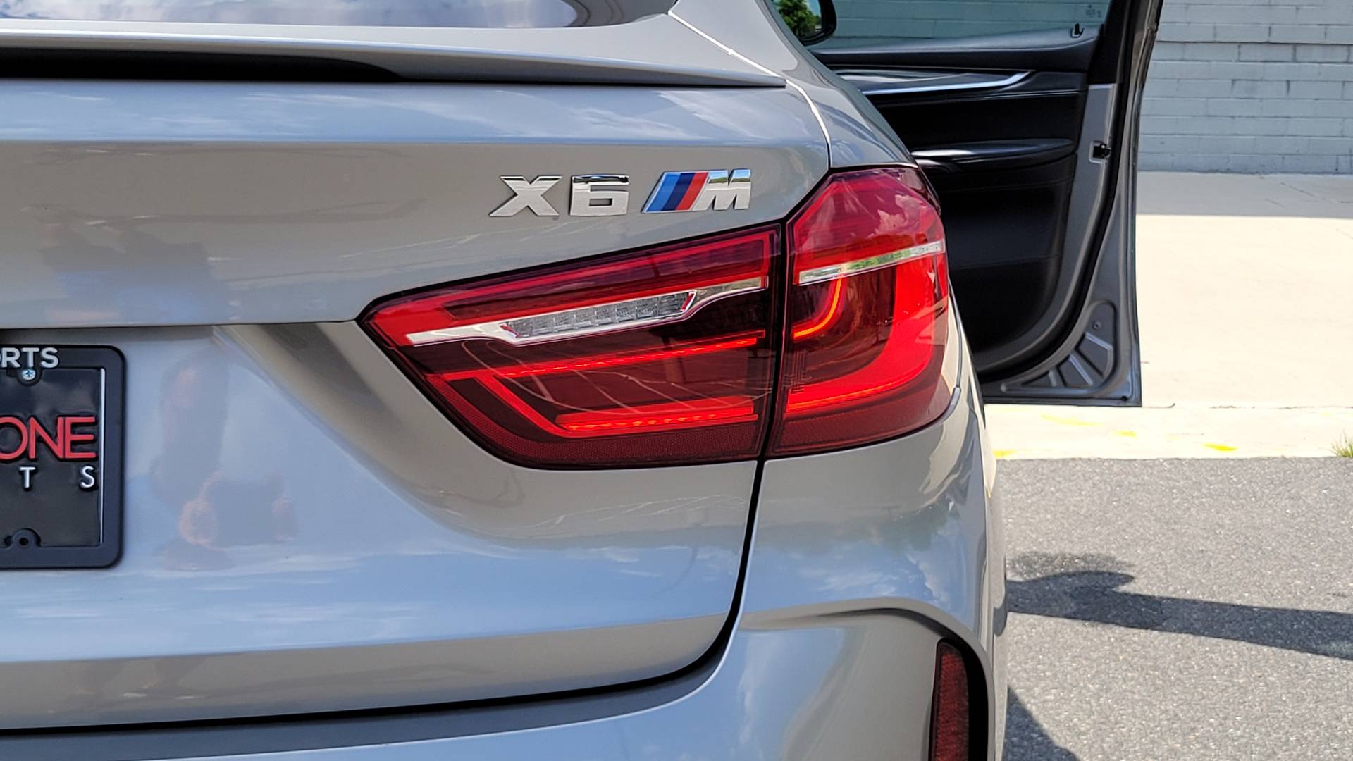 Used 2016 BMW X6 M 567HP / EXECUTIVE / DRVR ASST / PARK ASST / NAV / SUNROOF / CAMERA for sale $49,995 at Formula Imports in Charlotte NC 28227 31