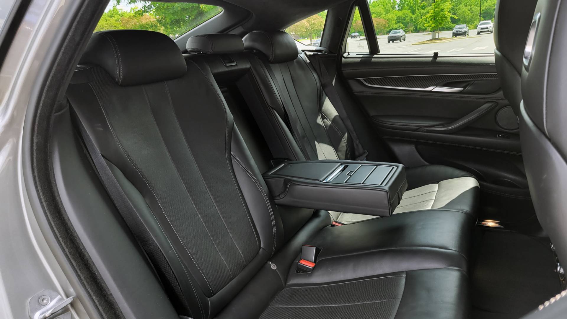 Used 2016 BMW X6 M 567HP / EXECUTIVE / DRVR ASST / PARK ASST / NAV / SUNROOF / CAMERA for sale $49,995 at Formula Imports in Charlotte NC 28227 84