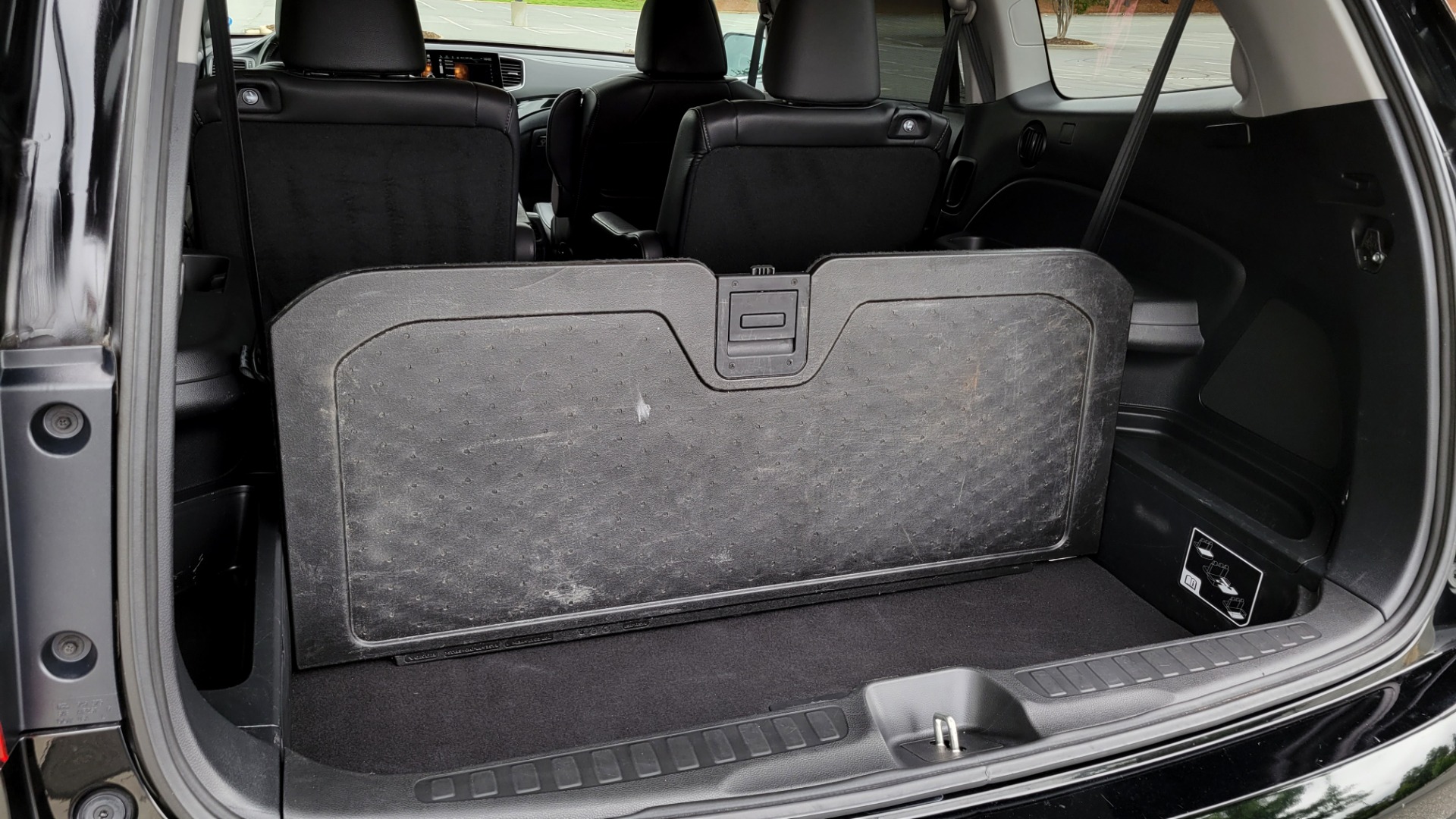 Used 2020 Honda PILOT TOURING 7-PASSENGER / NAV / SUNROOF / ENTERTAINMENT / 3-ROW for sale Sold at Formula Imports in Charlotte NC 28227 18