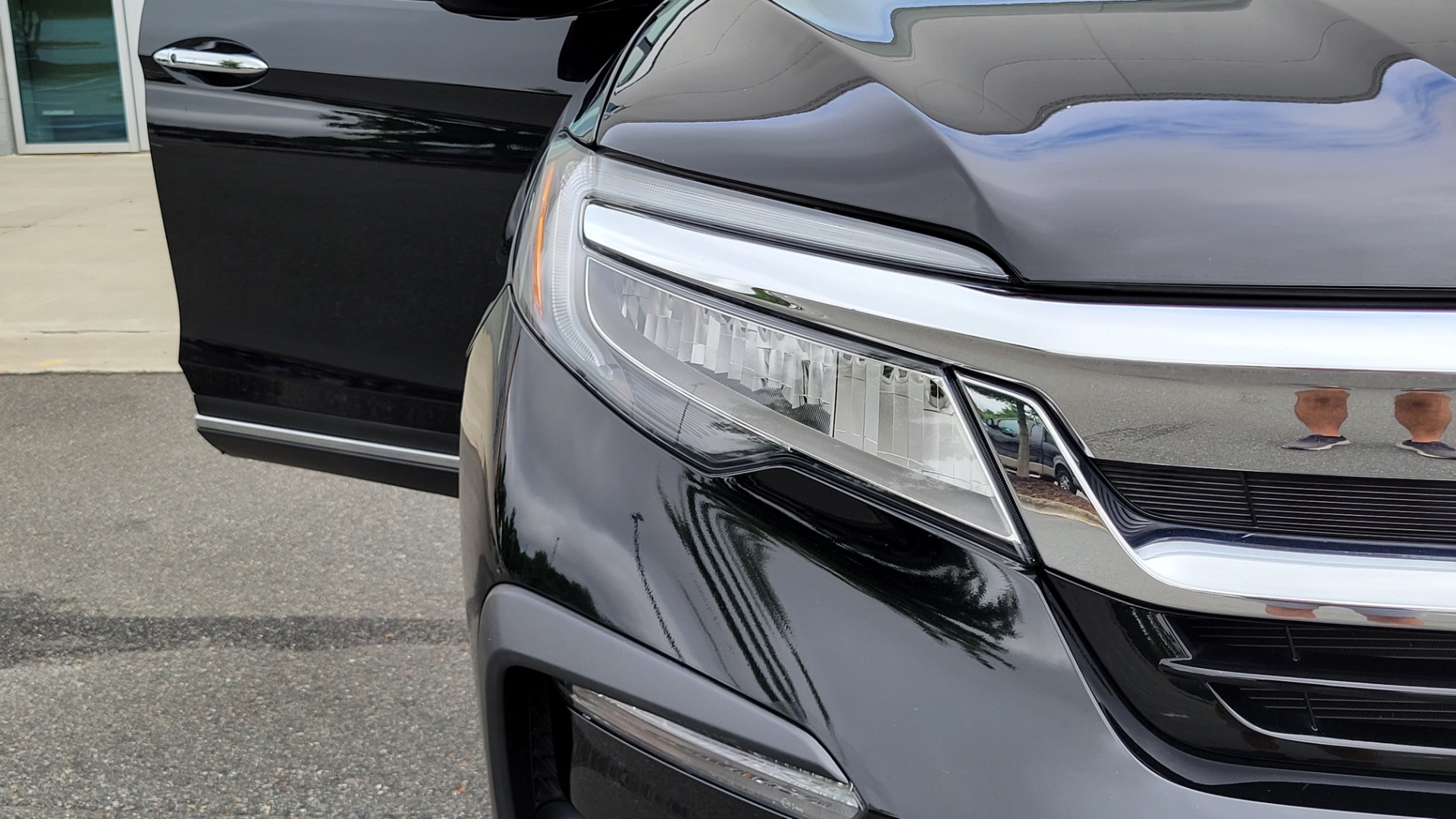 Used 2020 Honda PILOT TOURING 7-PASSENGER / NAV / SUNROOF / ENTERTAINMENT / 3-ROW for sale Sold at Formula Imports in Charlotte NC 28227 30
