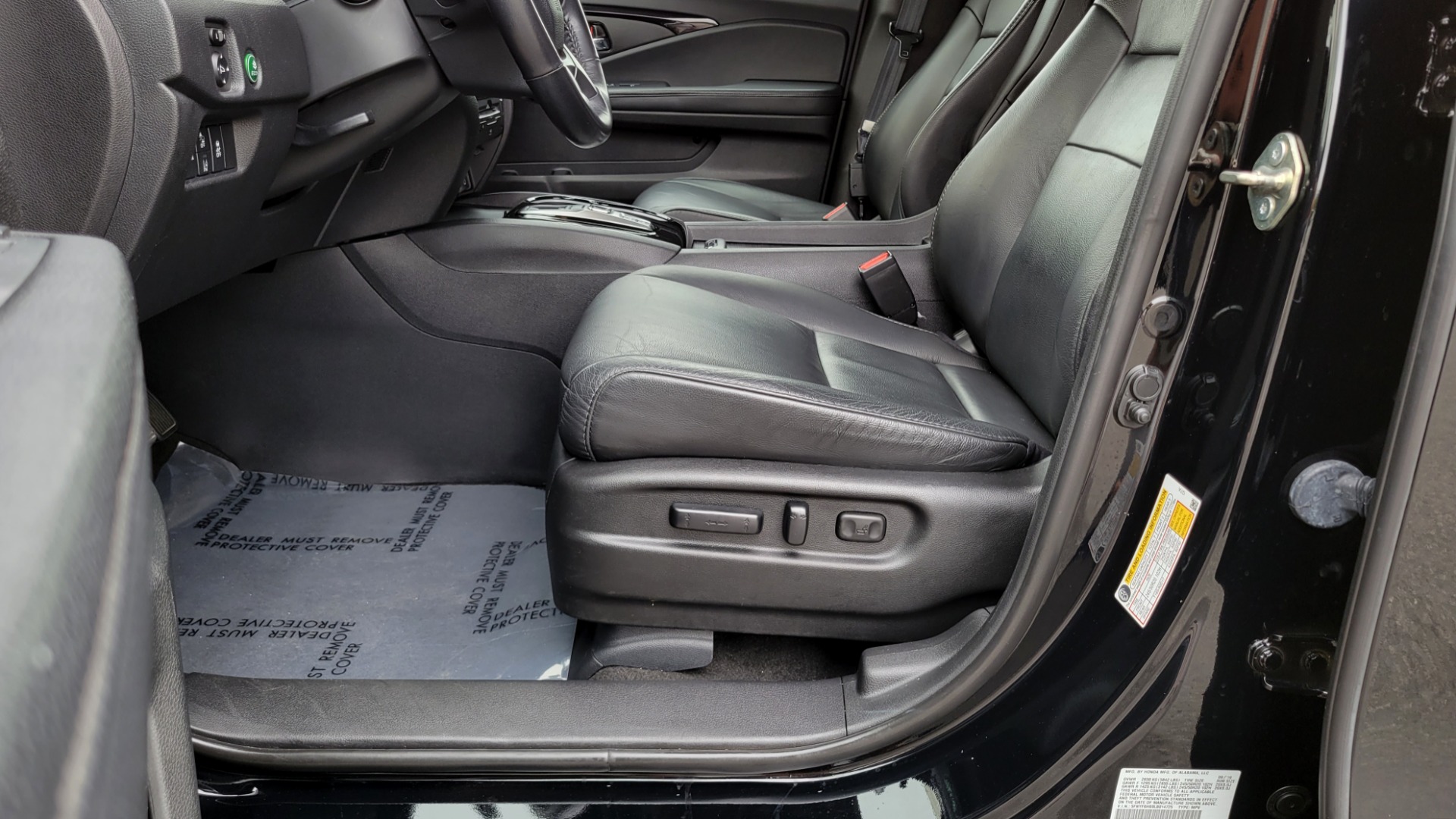 Used 2020 Honda PILOT TOURING 7-PASSENGER / NAV / SUNROOF / ENTERTAINMENT / 3-ROW for sale Sold at Formula Imports in Charlotte NC 28227 41