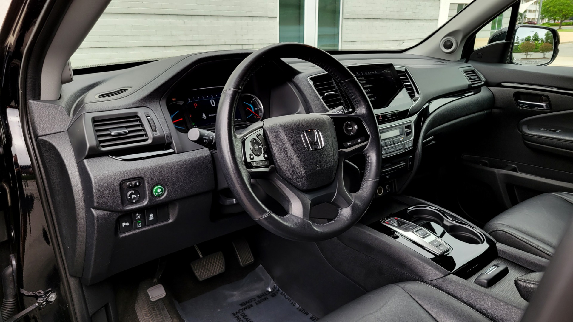 Used 2020 Honda PILOT TOURING 7-PASSENGER / NAV / SUNROOF / ENTERTAINMENT / 3-ROW for sale Sold at Formula Imports in Charlotte NC 28227 43