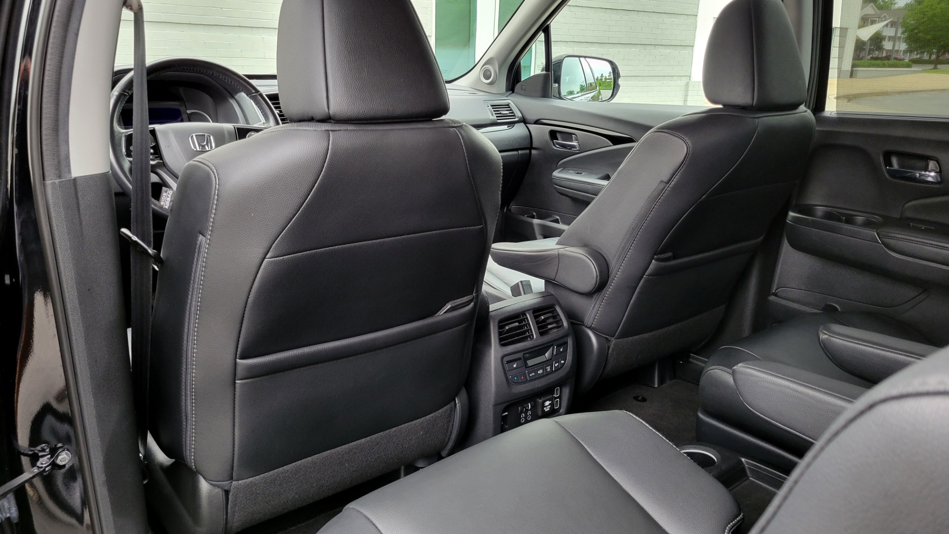 Used 2020 Honda PILOT TOURING 7-PASSENGER / NAV / SUNROOF / ENTERTAINMENT / 3-ROW for sale Sold at Formula Imports in Charlotte NC 28227 64