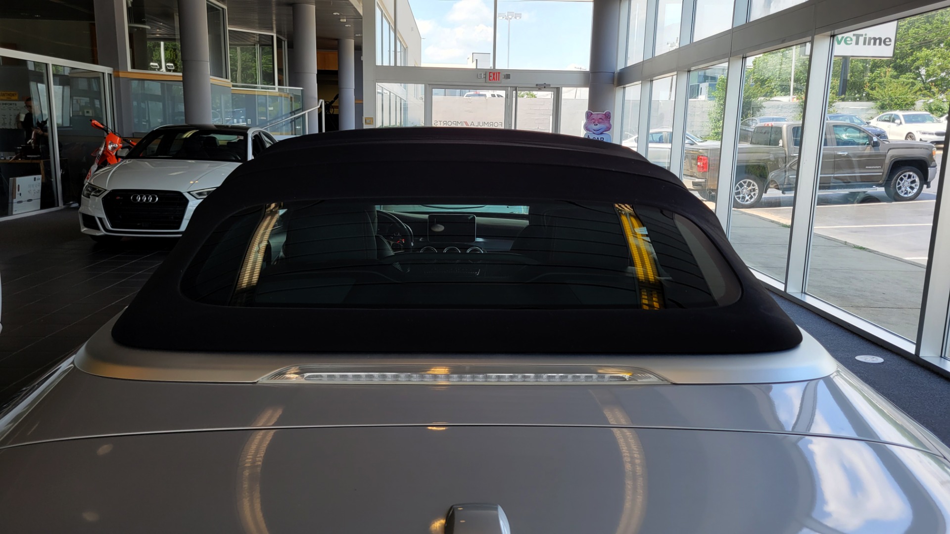 Used 2018 Mercedes-Benz C-CLASS AMG C 63 S CABRIOLET / 4.0L V8 / 7-SPD AUTO / PREMIUM / AMG PERF for sale $71,995 at Formula Imports in Charlotte NC 28227 88