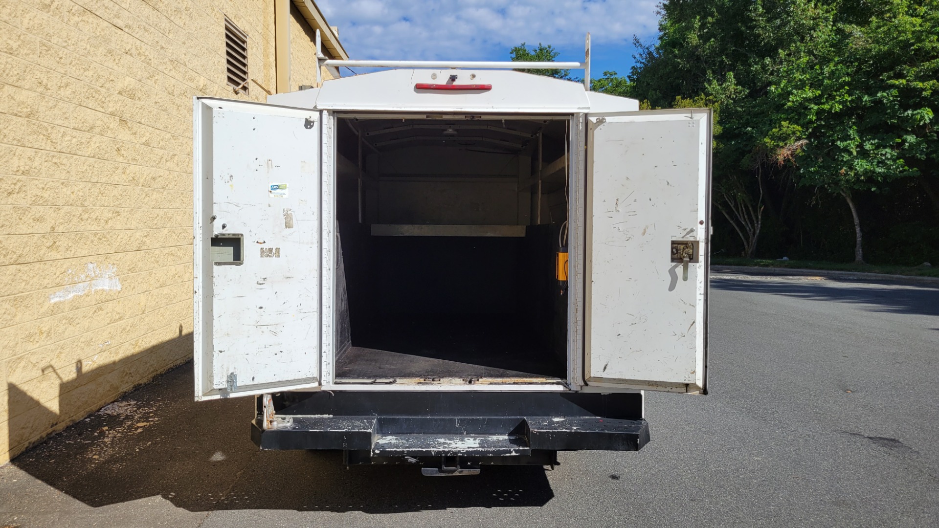 Used 2007 Ford Econoline Commercial Cutaway for sale Sold at Formula Imports in Charlotte NC 28227 12