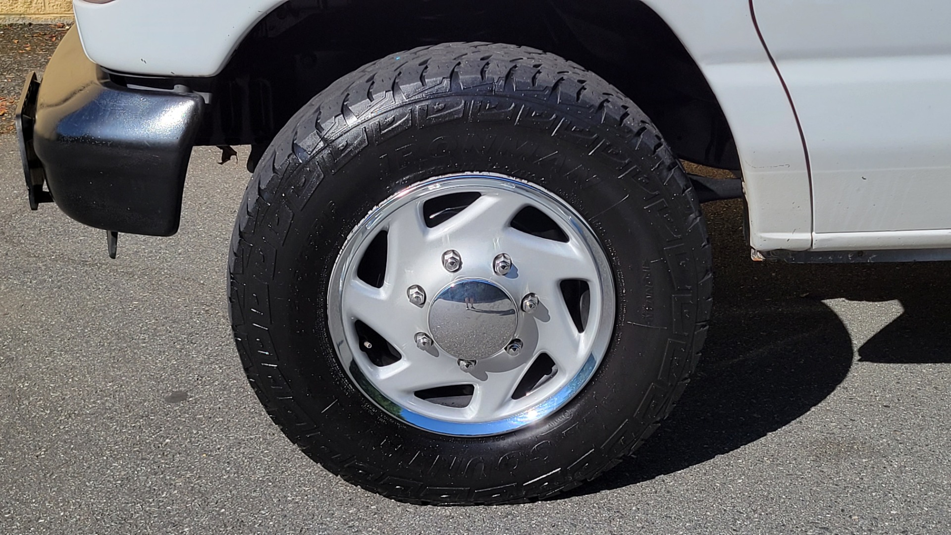Used 2007 Ford Econoline Commercial Cutaway for sale Sold at Formula Imports in Charlotte NC 28227 54