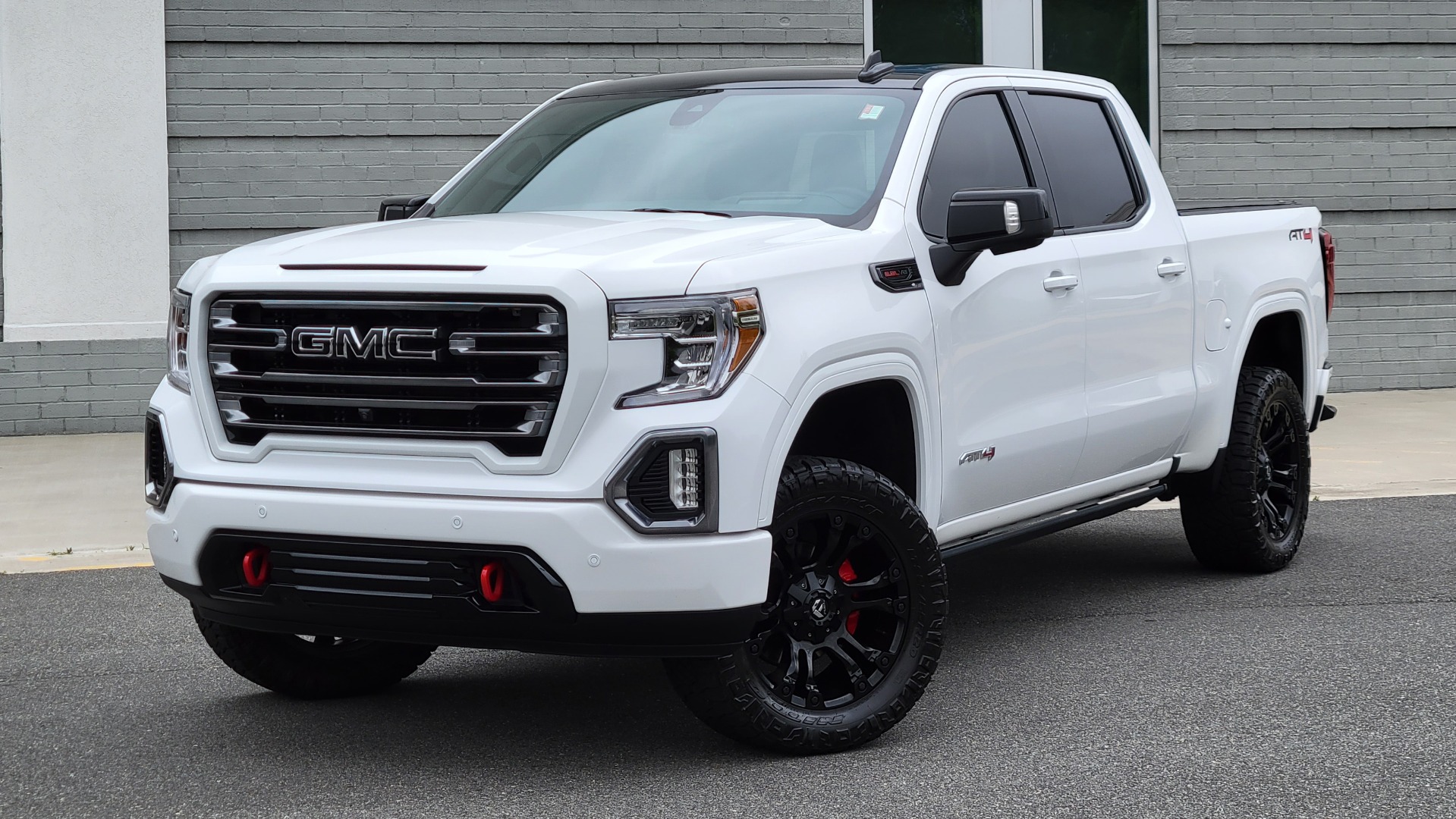 Used 2020 GMC SIERRA 1500 AT4 CREWCAB / 6.2L / 10-SPD / 4X4 / NAV / SUNROOF / REARVIEW for sale Sold at Formula Imports in Charlotte NC 28227 1