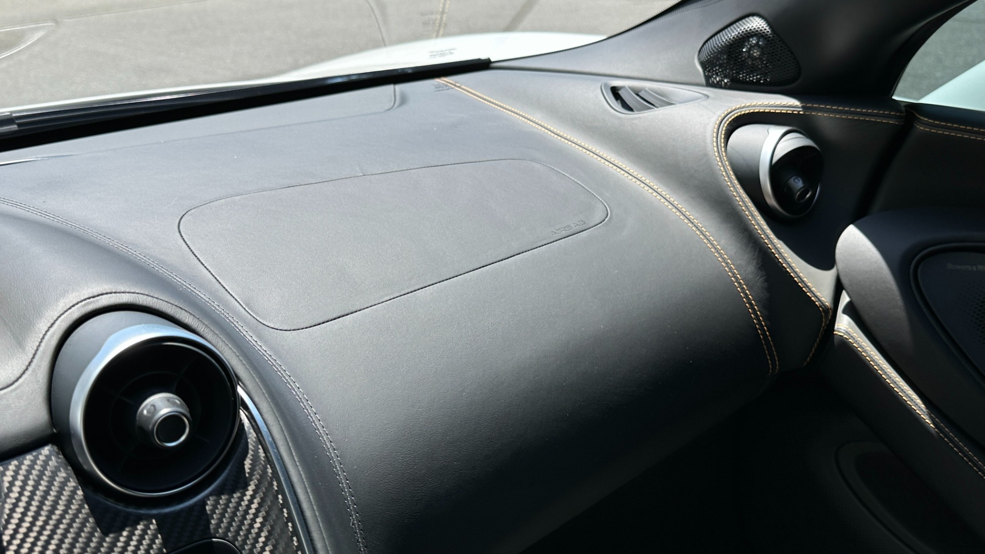 Used 2020 McLaren 600LT SPIDER / FRONT PPF / LEATHER INT / MSO BELTS / CARBON FIBER INT for sale $295,000 at Formula Imports in Charlotte NC 28227 30