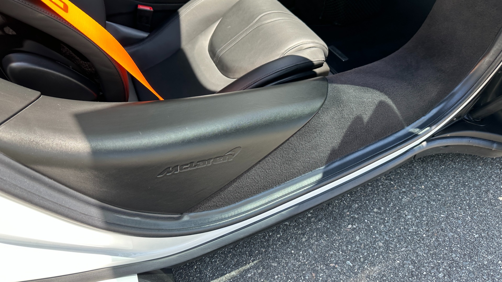 Used 2020 McLaren 600LT SPIDER / FRONT PPF / LEATHER INT / MSO BELTS / CARBON FIBER INT for sale $295,000 at Formula Imports in Charlotte NC 28227 42