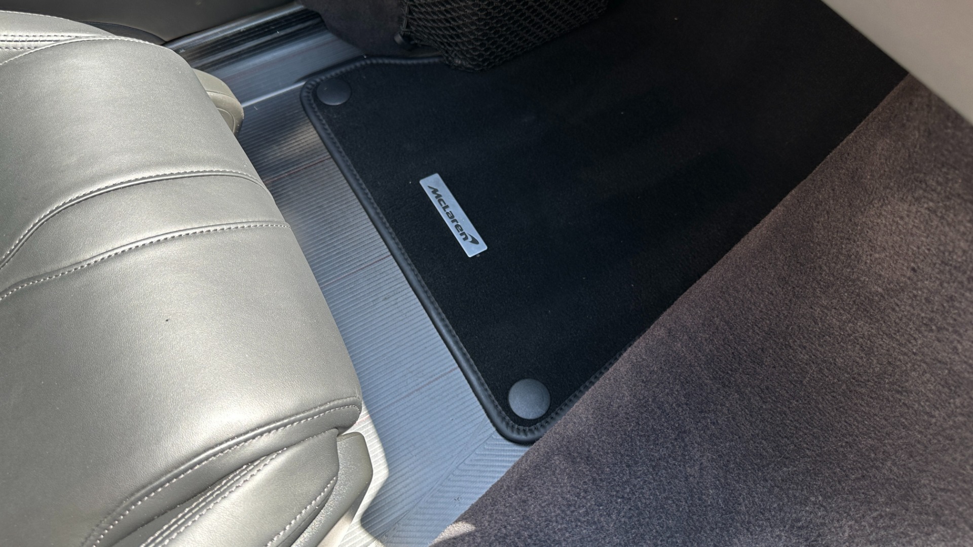 Used 2020 McLaren 600LT SPIDER / FRONT PPF / LEATHER INT / MSO BELTS / CARBON FIBER INT for sale Sold at Formula Imports in Charlotte NC 28227 43
