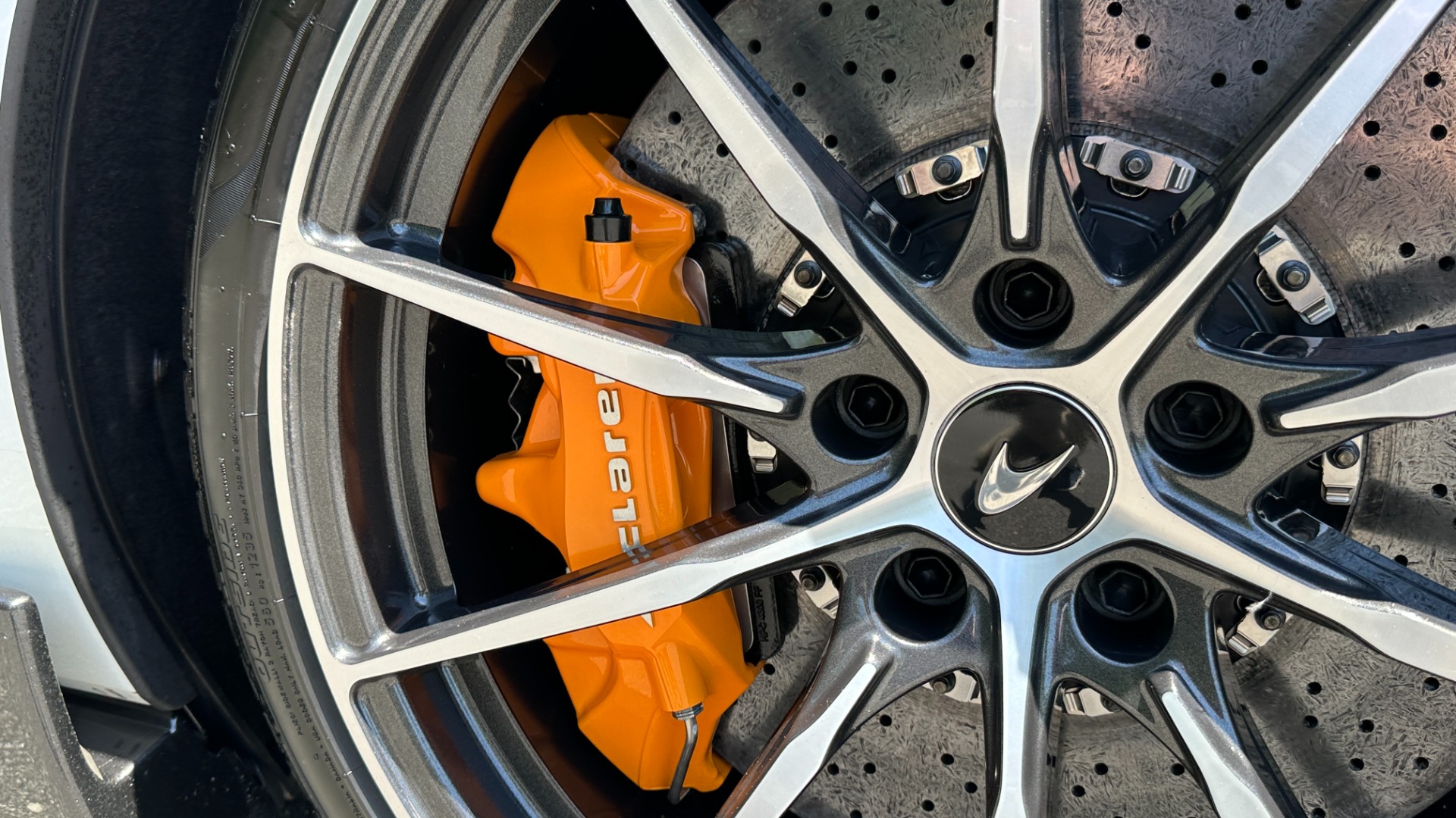 Used 2020 McLaren 600LT SPIDER / FRONT PPF / LEATHER INT / MSO BELTS / CARBON FIBER INT for sale Sold at Formula Imports in Charlotte NC 28227 57