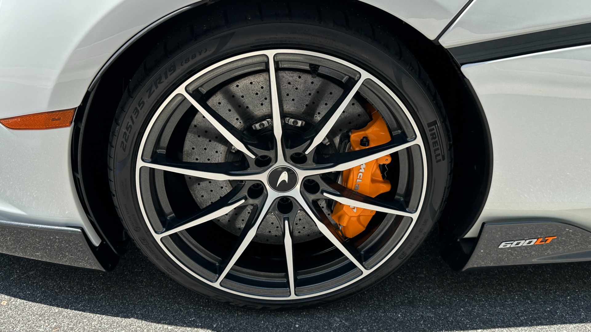 Used 2020 McLaren 600LT SPIDER / FRONT PPF / LEATHER INT / MSO BELTS / CARBON FIBER INT for sale Sold at Formula Imports in Charlotte NC 28227 59