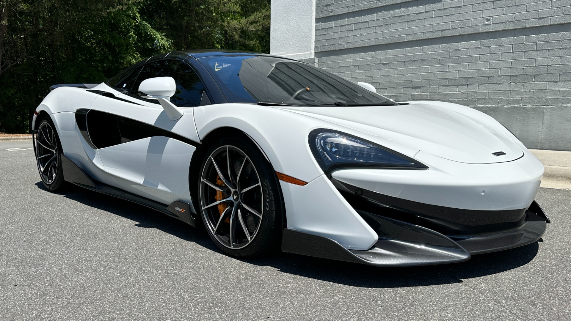 Used 2020 McLaren 600LT SPIDER / FRONT PPF / LEATHER INT / MSO BELTS / CARBON FIBER INT for sale $295,000 at Formula Imports in Charlotte NC 28227 6