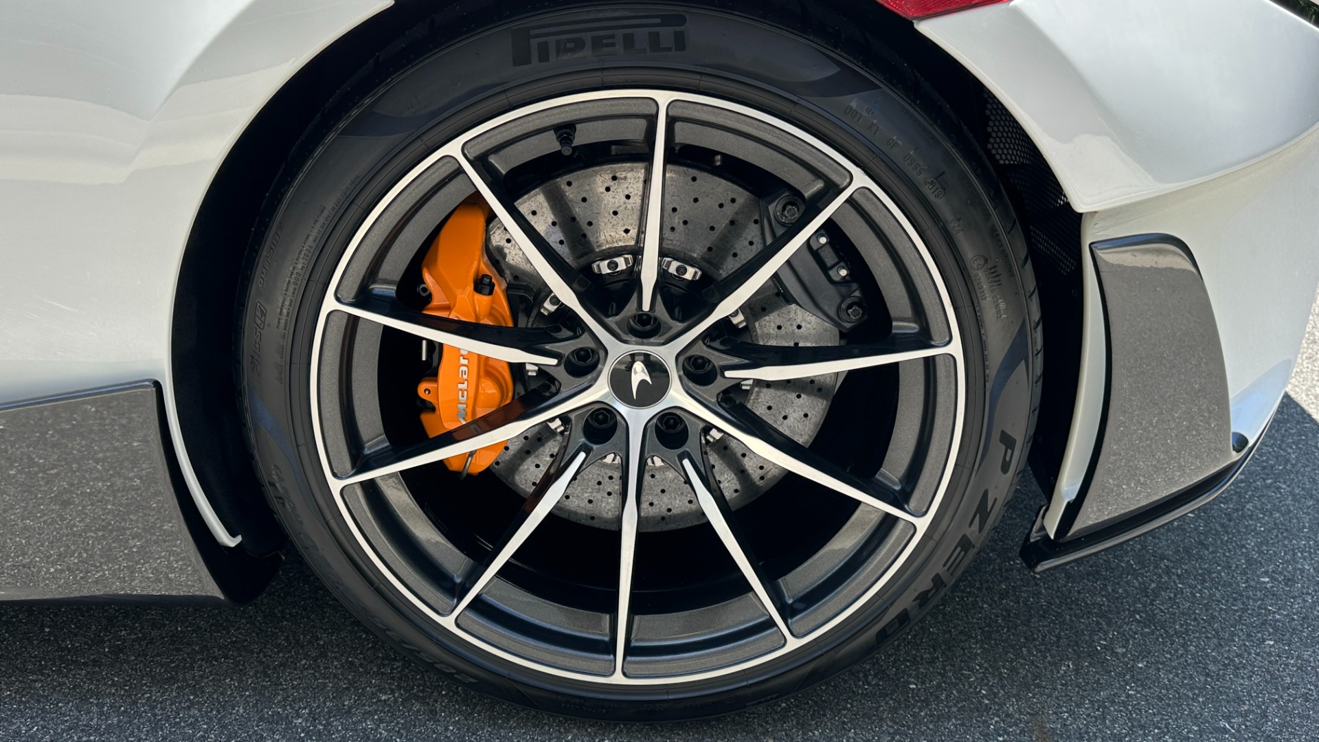 Used 2020 McLaren 600LT SPIDER / FRONT PPF / LEATHER INT / MSO BELTS / CARBON FIBER INT for sale $295,000 at Formula Imports in Charlotte NC 28227 60
