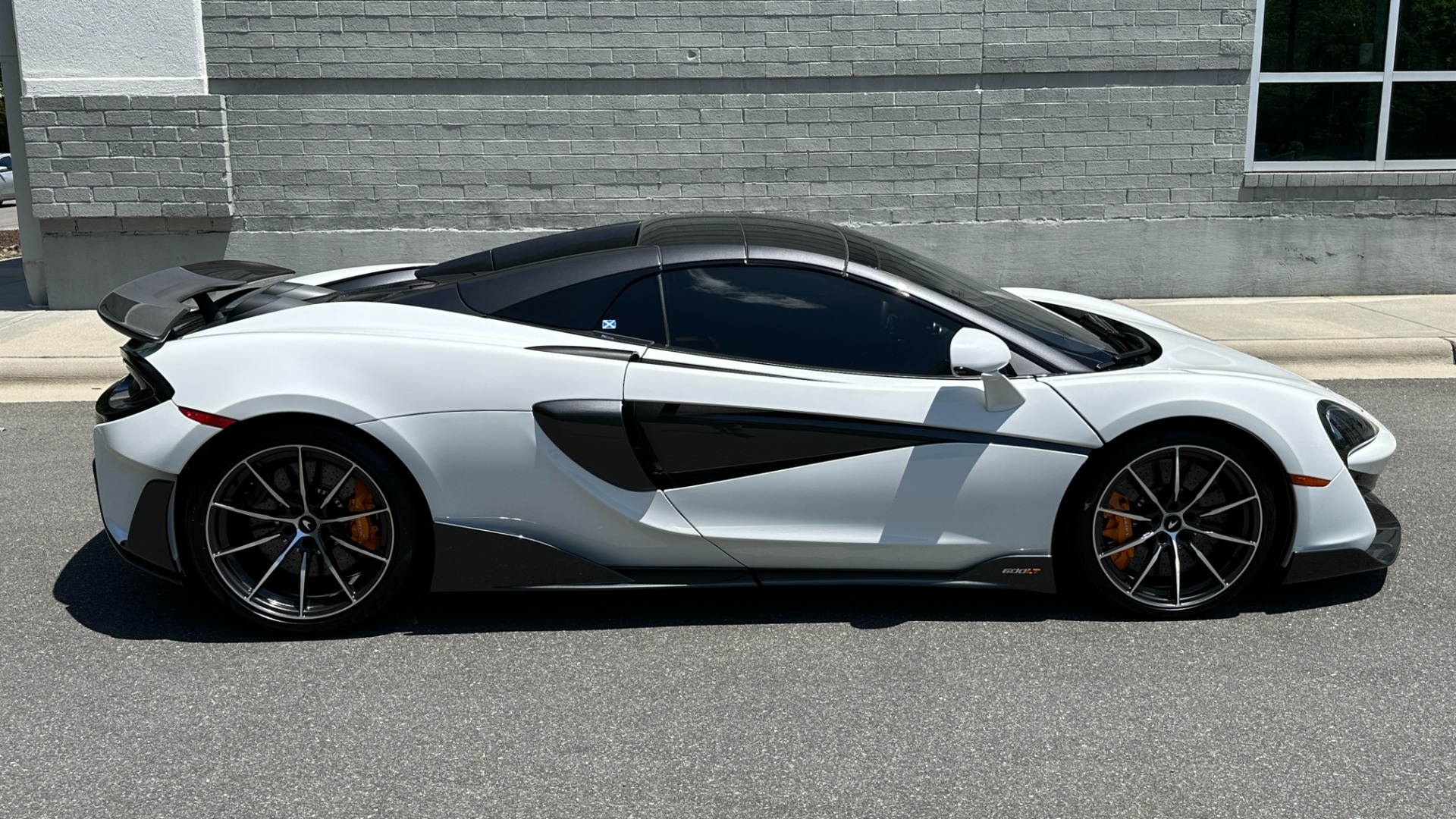 Used 2020 McLaren 600LT SPIDER / FRONT PPF / LEATHER INT / MSO BELTS / CARBON FIBER INT for sale $295,000 at Formula Imports in Charlotte NC 28227 7