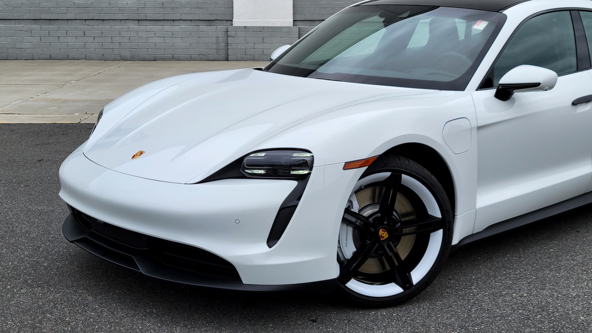 Used 2022 Porsche TAYCAN 4DR SEDAN / PREMIUM / NAV / GLASS ROOF / PSCB / SPORT SOUND for sale Sold at Formula Imports in Charlotte NC 28227 13