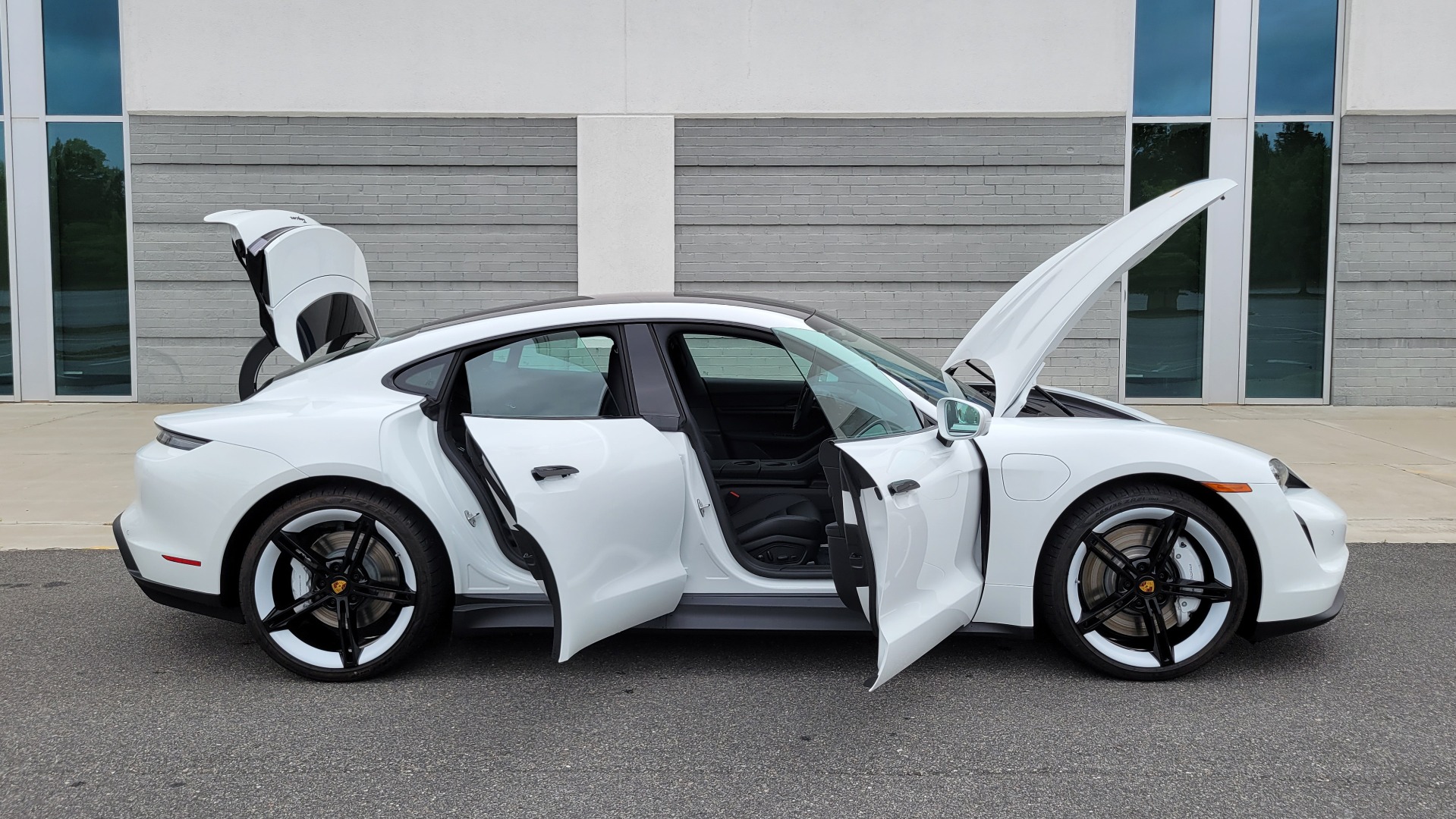 Used 2022 Porsche TAYCAN 4DR SEDAN / PREMIUM / NAV / GLASS ROOF / PSCB / SPORT SOUND for sale Sold at Formula Imports in Charlotte NC 28227 16