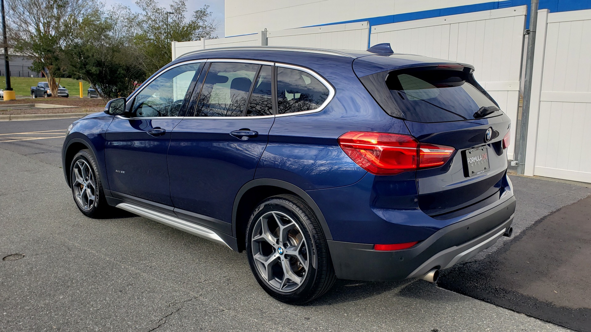 Used 2017 BMW X1 XDRIVE28I PREMIUM / NAV / SNRF / DRVR ASST / CLD WTHR for sale Sold at Formula Imports in Charlotte NC 28227 3