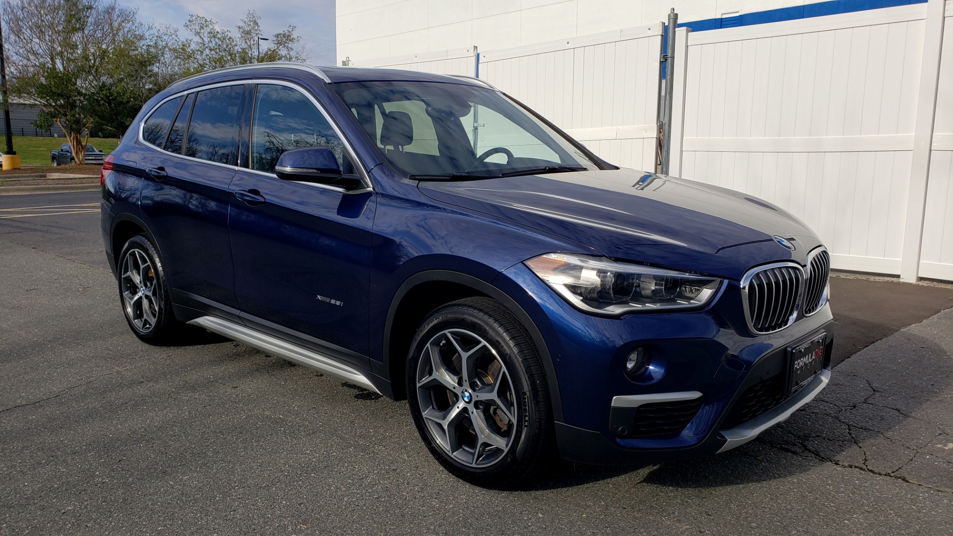 Used 2017 BMW X1 XDRIVE28I PREMIUM / NAV / SNRF / DRVR ASST / CLD WTHR for sale Sold at Formula Imports in Charlotte NC 28227 4