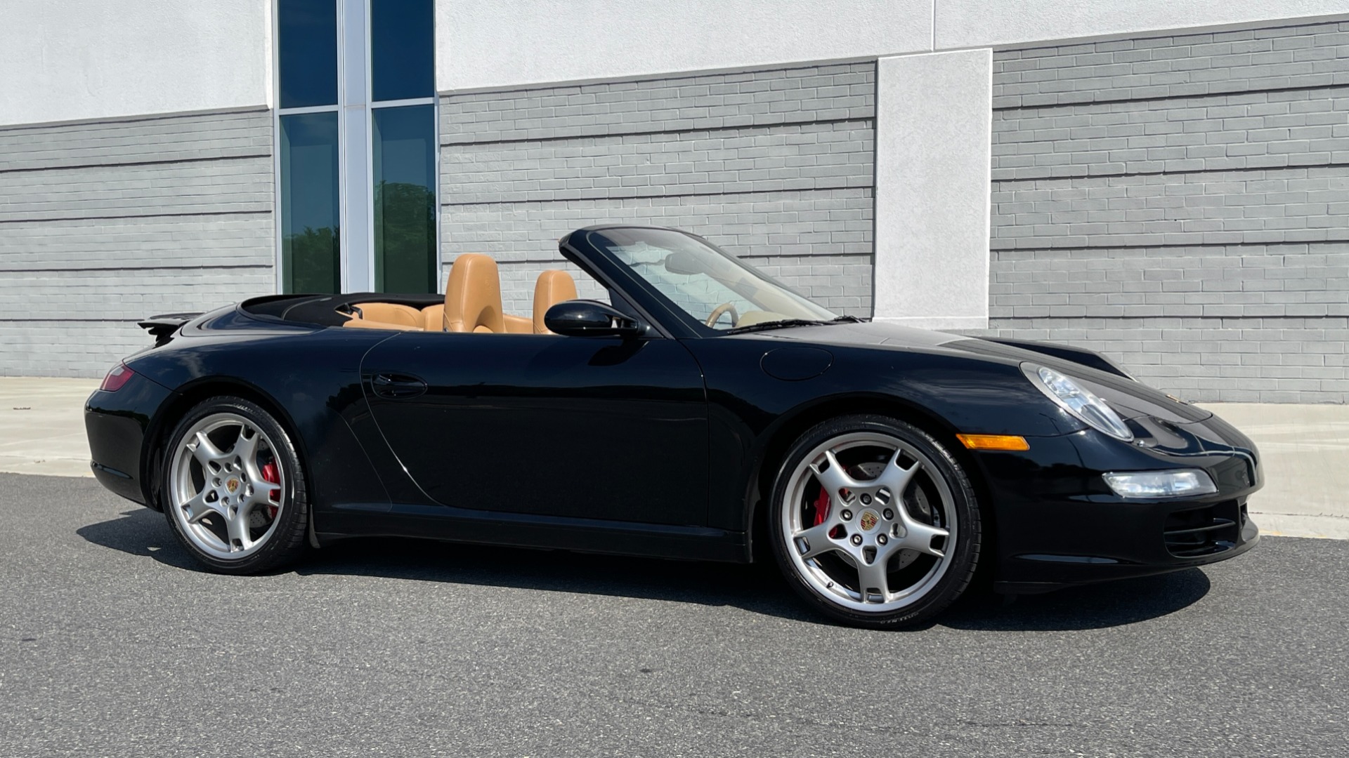 Used 2006 Porsche 911 CARRERA S CABRIOLET / BOSE / CD CHANGER / PWR SEAT PKG / HTD STS for sale $60,999 at Formula Imports in Charlotte NC 28227 2