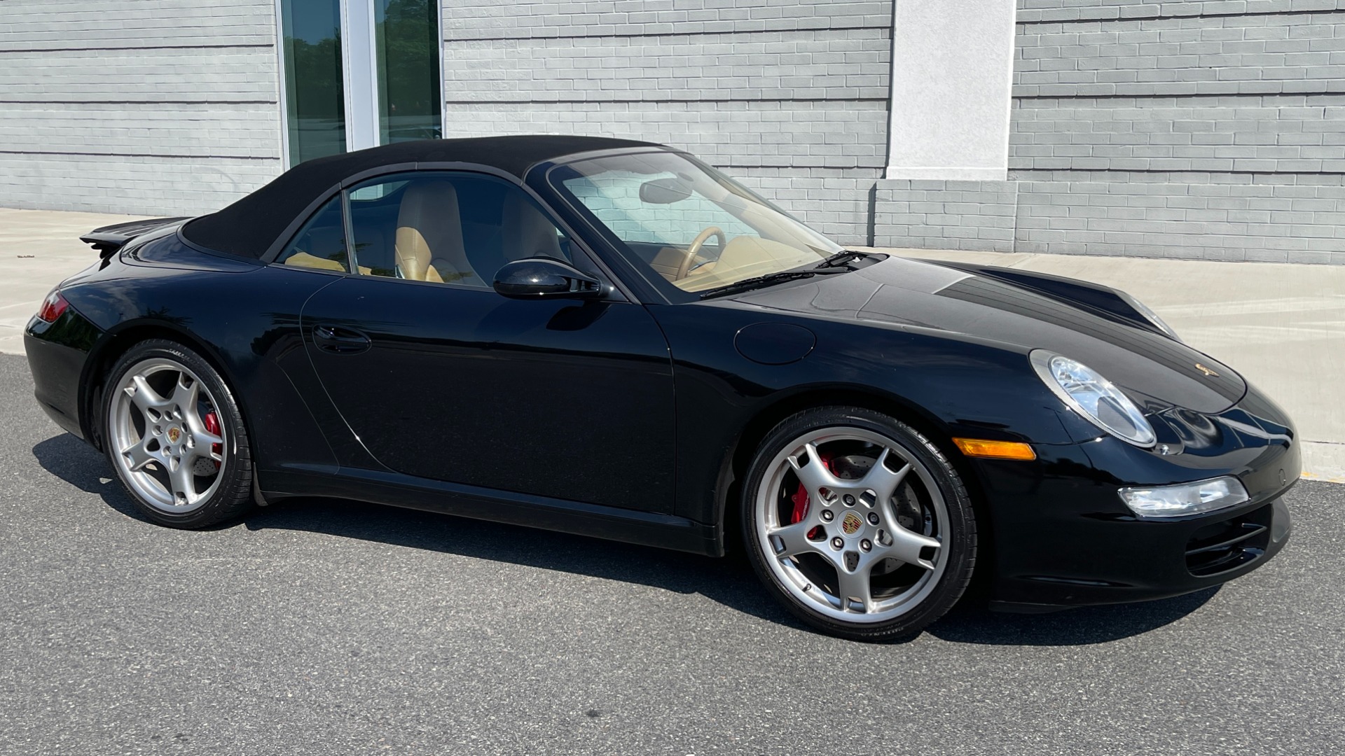 Used 2006 Porsche 911 CARRERA S CABRIOLET / BOSE / CD CHANGER / PWR SEAT PKG / HTD STS for sale $60,999 at Formula Imports in Charlotte NC 28227 44