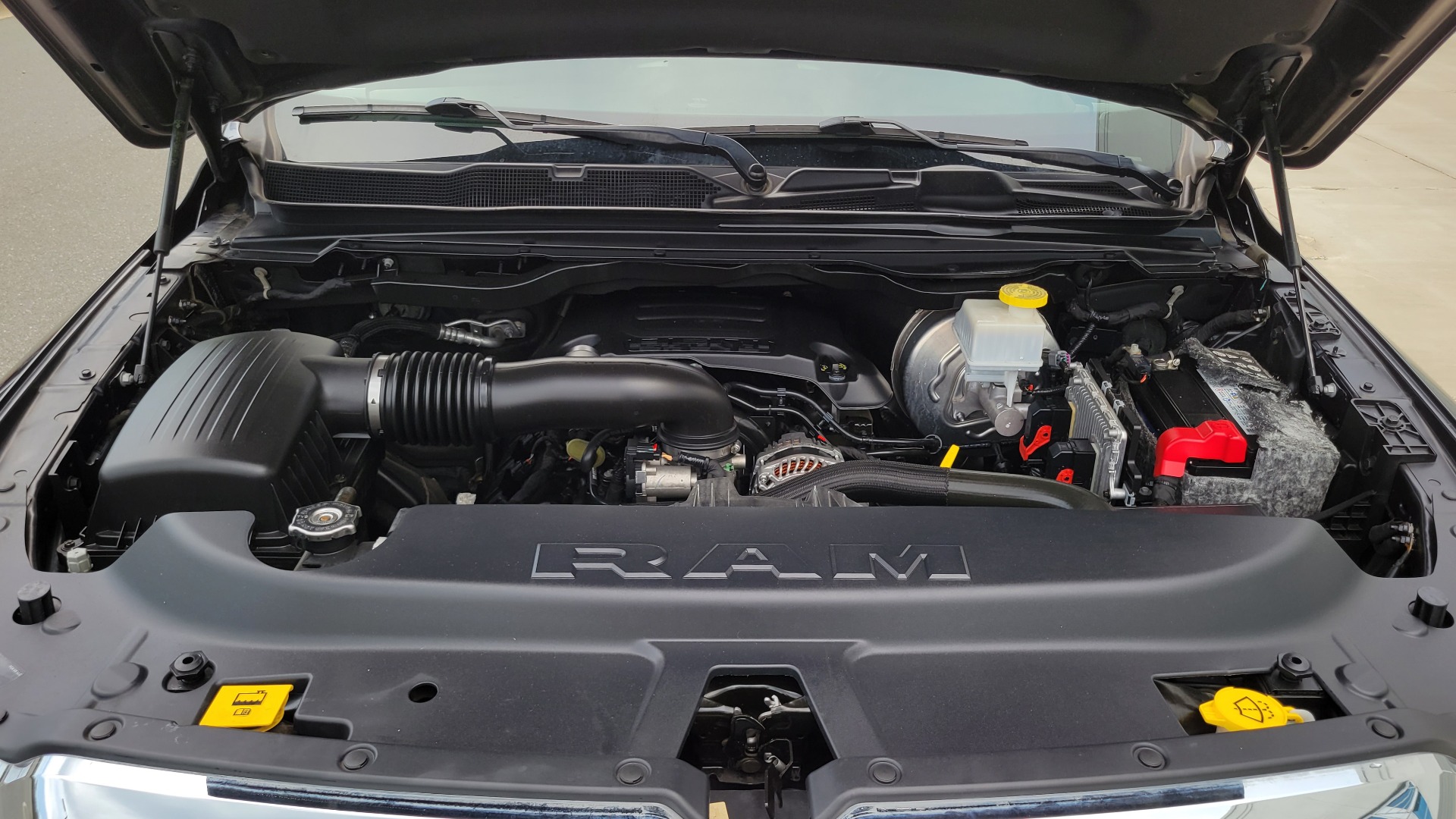 Used 2019 Ram 1500 BIG HORN QUAD CAB 4X2 / 5.7L HEMI / 8-SPD AUTO / CAMERA for sale Sold at Formula Imports in Charlotte NC 28227 15