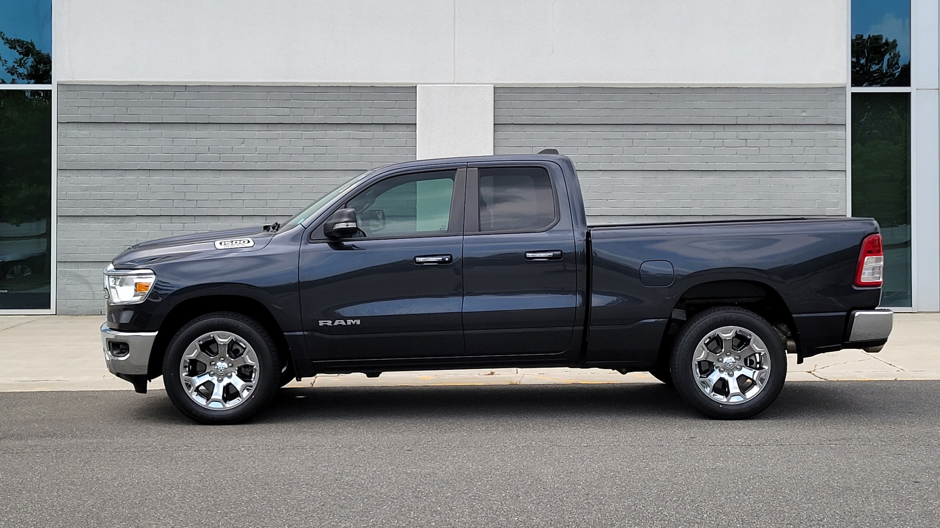 Used 2019 Ram 1500 BIG HORN QUAD CAB 4X2 / 5.7L HEMI / 8-SPD AUTO / CAMERA for sale Sold at Formula Imports in Charlotte NC 28227 4