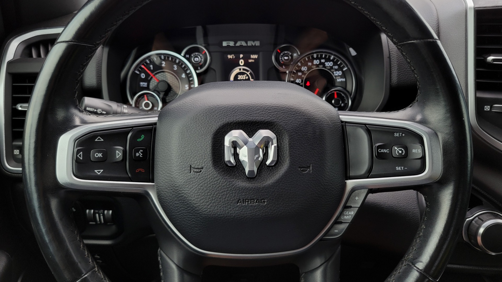 Used 2019 Ram 1500 BIG HORN QUAD CAB 4X2 / 5.7L HEMI / 8-SPD AUTO / CAMERA for sale Sold at Formula Imports in Charlotte NC 28227 41