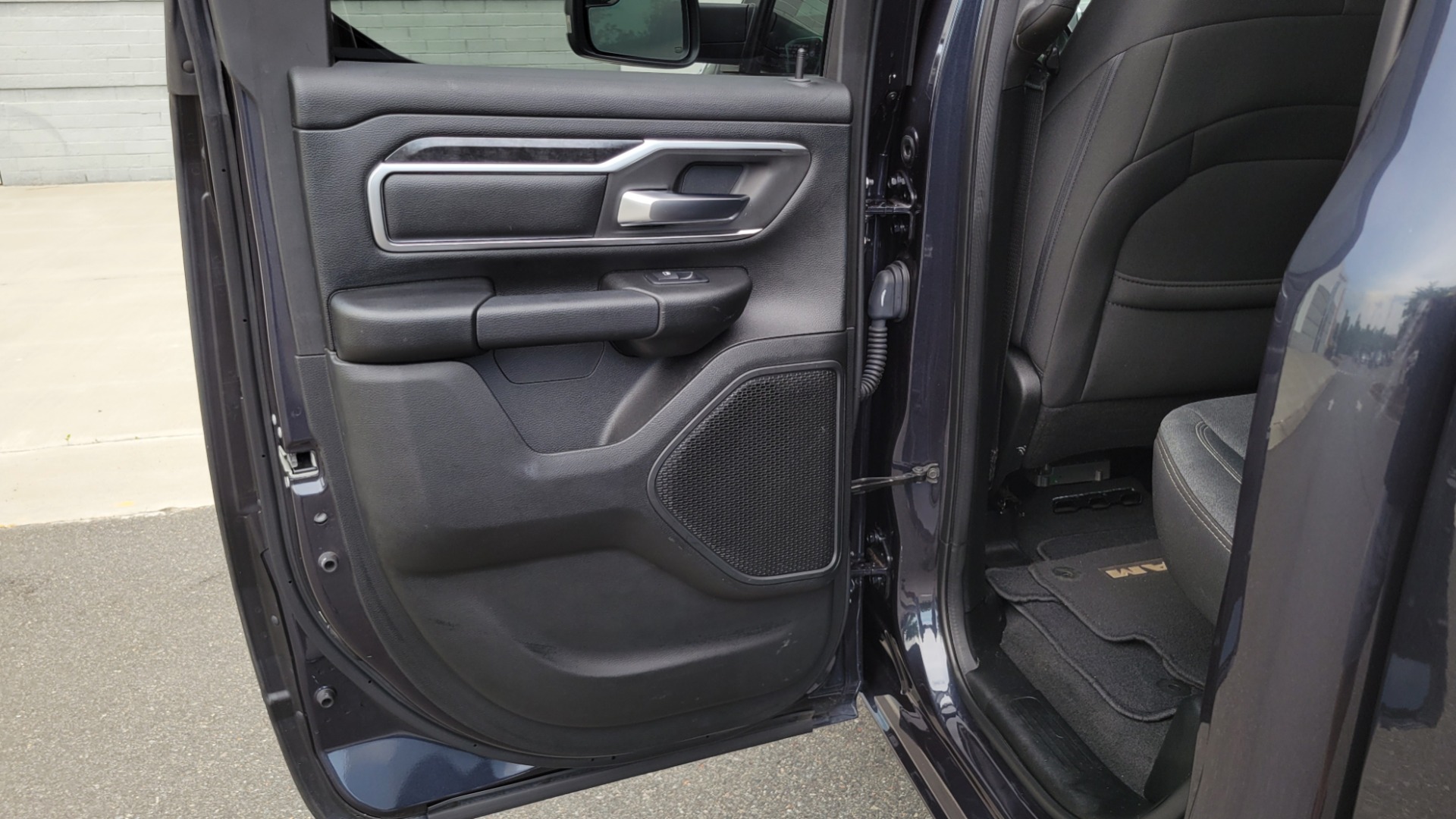 Used 2019 Ram 1500 BIG HORN QUAD CAB 4X2 / 5.7L HEMI / 8-SPD AUTO / CAMERA for sale Sold at Formula Imports in Charlotte NC 28227 61