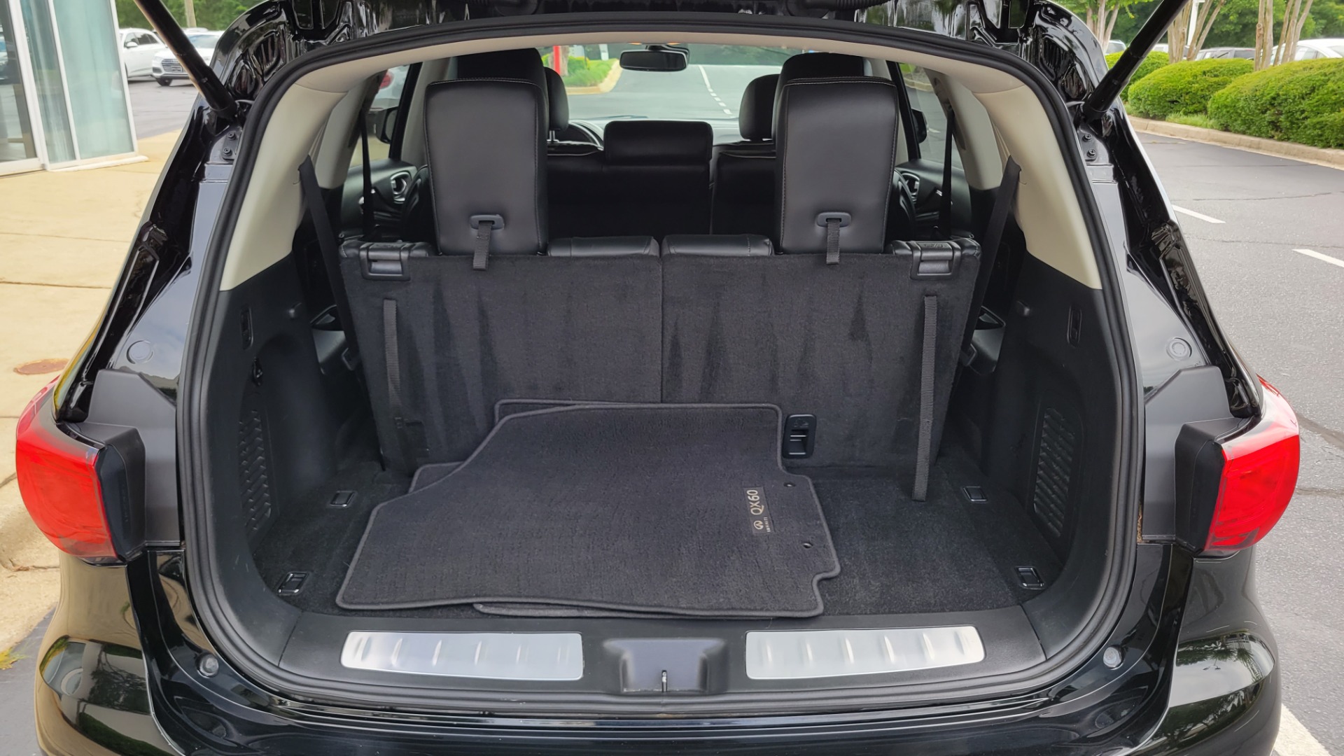 Used 2019 INFINITI QX60 PURE 3.5L / AWD / NAV / SUNROOF / 3-ROW / CAMERA for sale Sold at Formula Imports in Charlotte NC 28227 15