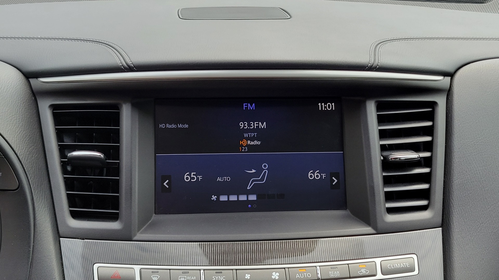 Used 2019 INFINITI QX60 PURE 3.5L / AWD / NAV / SUNROOF / 3-ROW / CAMERA for sale Sold at Formula Imports in Charlotte NC 28227 33
