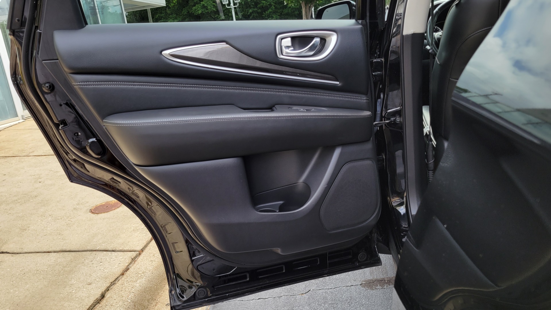 Used 2019 INFINITI QX60 PURE 3.5L / AWD / NAV / SUNROOF / 3-ROW / CAMERA for sale Sold at Formula Imports in Charlotte NC 28227 49