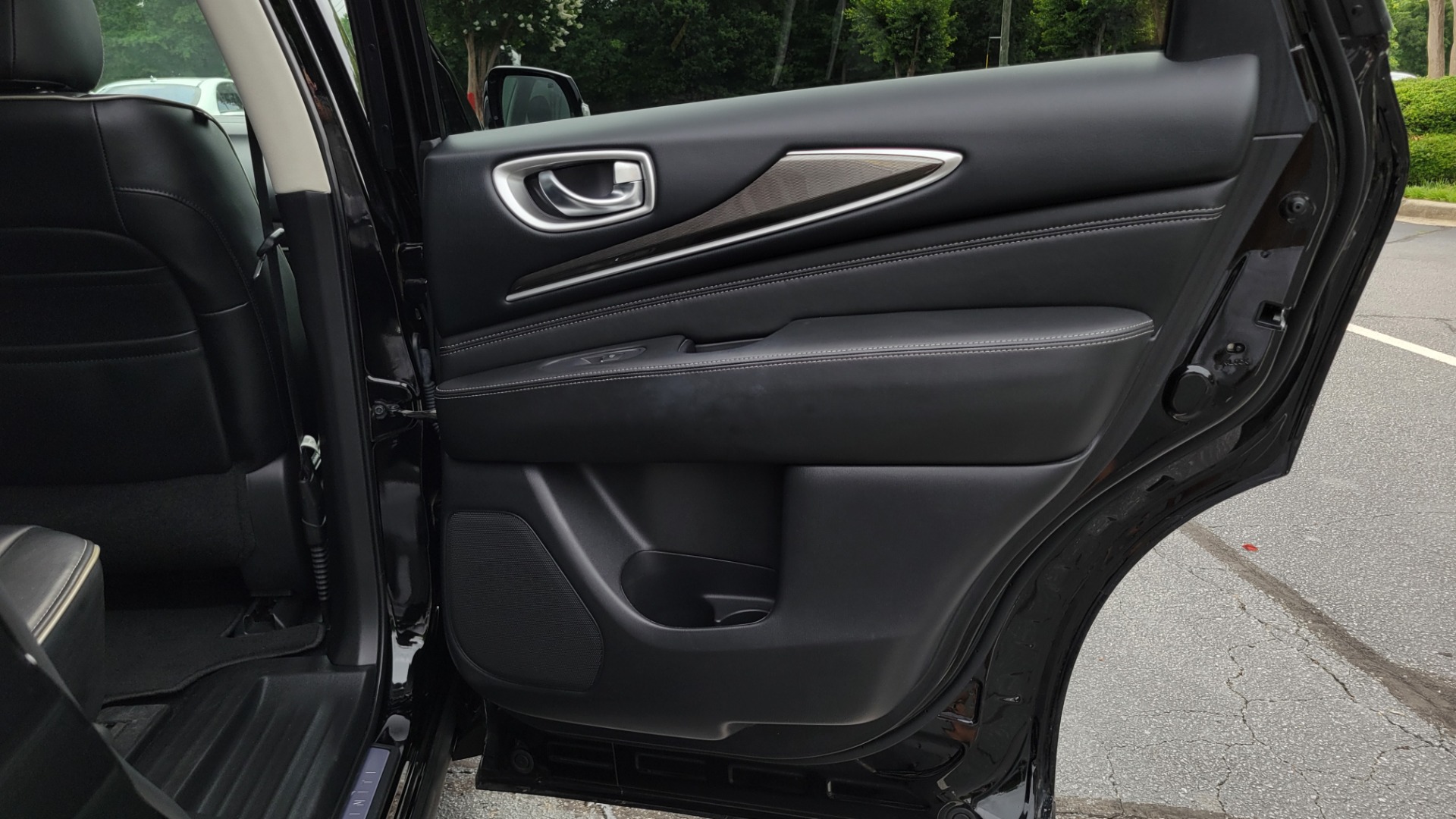 Used 2019 INFINITI QX60 PURE 3.5L / AWD / NAV / SUNROOF / 3-ROW / CAMERA for sale Sold at Formula Imports in Charlotte NC 28227 63