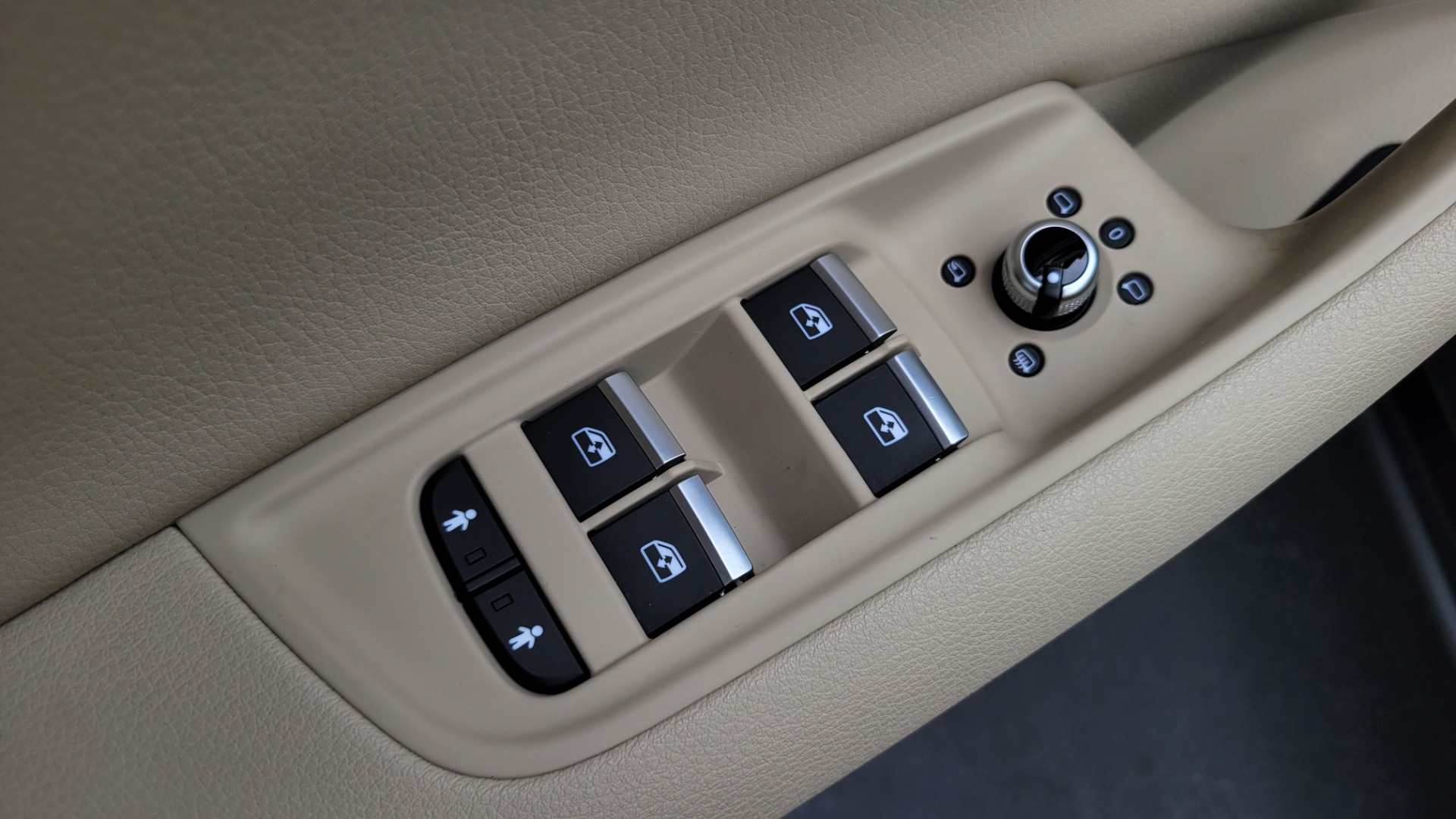 Used 2019 Audi Q7 PREMIUM PLUS / COLD WTHR / NAV / SUNROOF / 3-ROW / CAMERA for sale Sold at Formula Imports in Charlotte NC 28227 28