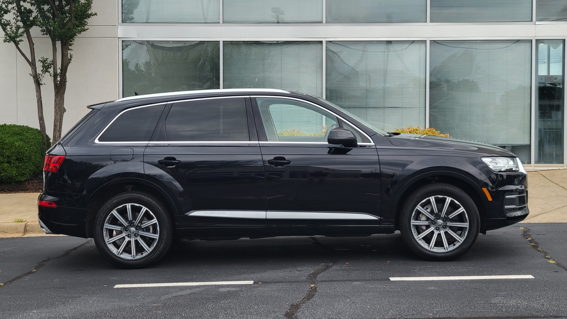 Used 2019 Audi Q7 PREMIUM PLUS / COLD WTHR / NAV / SUNROOF / 3-ROW / CAMERA for sale Sold at Formula Imports in Charlotte NC 28227 7