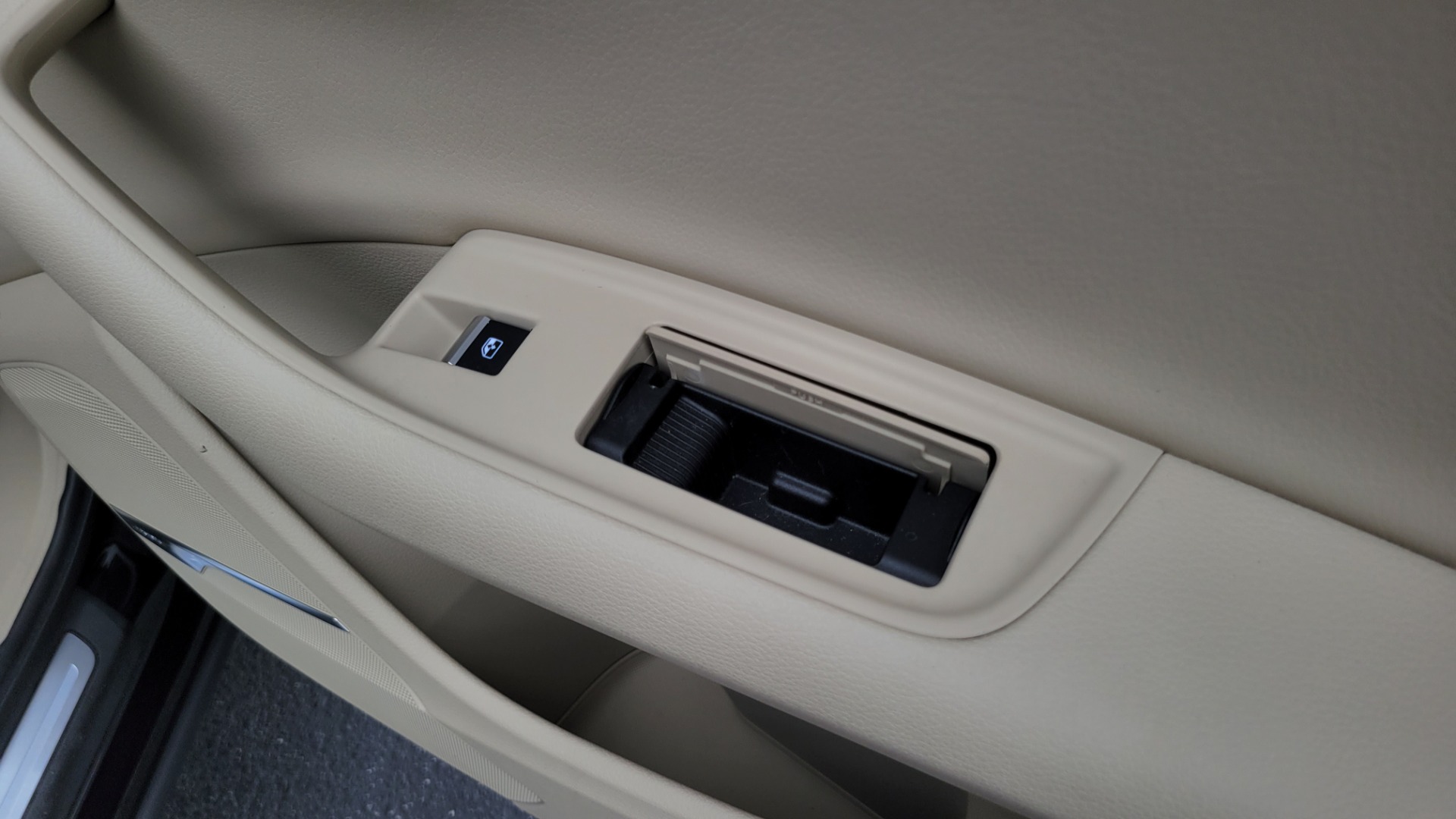 Used 2019 Audi Q7 PREMIUM PLUS / COLD WTHR / NAV / SUNROOF / 3-ROW / CAMERA for sale $45,295 at Formula Imports in Charlotte NC 28227 79