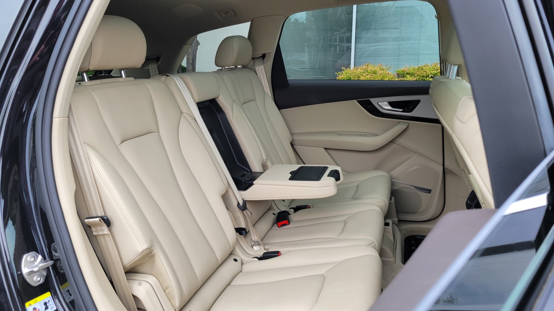 Used 2019 Audi Q7 PREMIUM PLUS / COLD WTHR / NAV / SUNROOF / 3-ROW / CAMERA for sale Sold at Formula Imports in Charlotte NC 28227 81