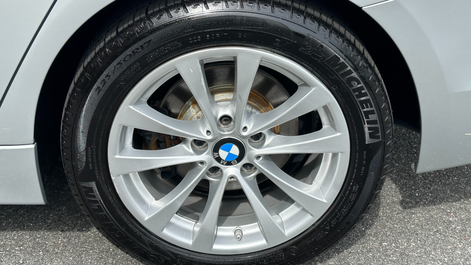 Used 2018 BMW 3 Series 320i xDrive for sale $23,595 at Formula Imports in Charlotte NC 28227 45