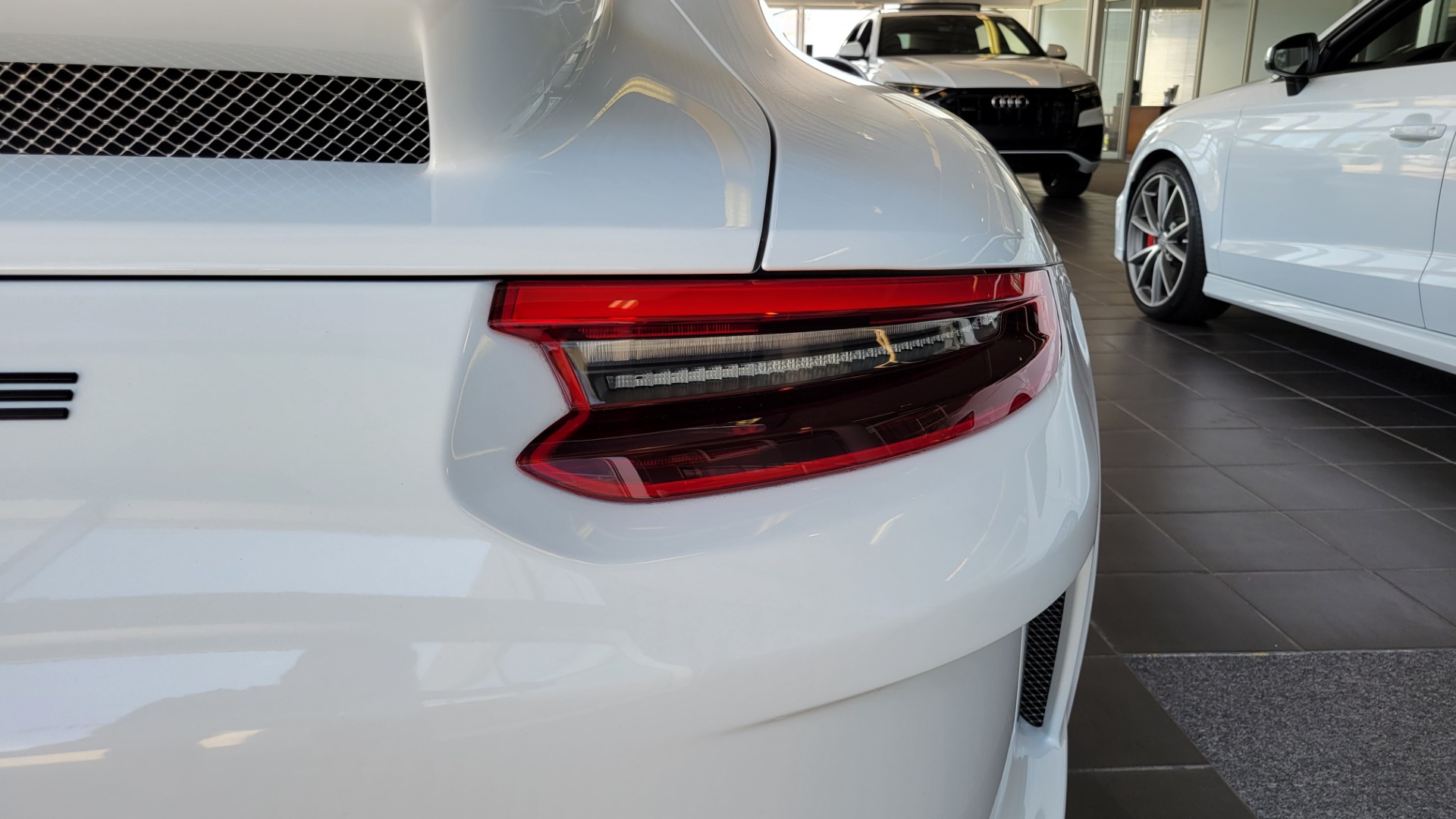 Used 2019 Porsche 911 GT3 for sale $199,500 at Formula Imports in Charlotte NC 28227 10