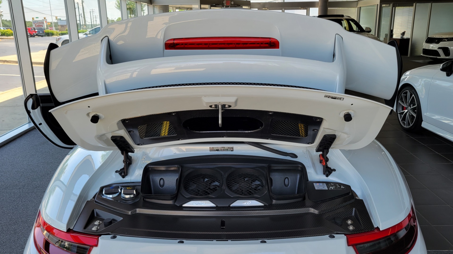 Used 2019 Porsche 911 GT3 4.0L 520HP COUPE / PDK 7-SPD / BOSE / APPLE / REARVIEW for sale Sold at Formula Imports in Charlotte NC 28227 23