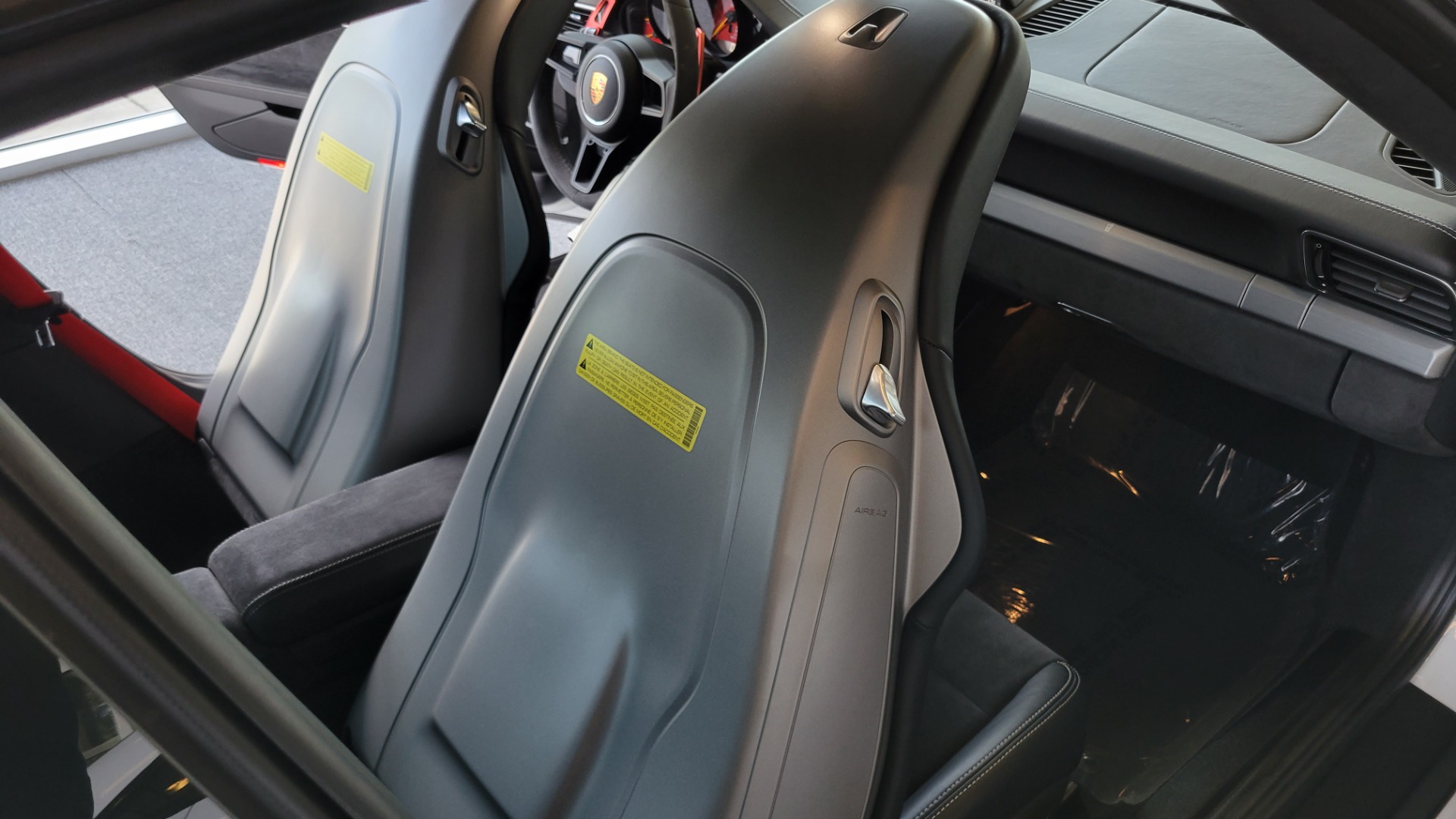 Used 2019 Porsche 911 GT3 4.0L 520HP COUPE / PDK 7-SPD / BOSE / APPLE / REARVIEW for sale Sold at Formula Imports in Charlotte NC 28227 71